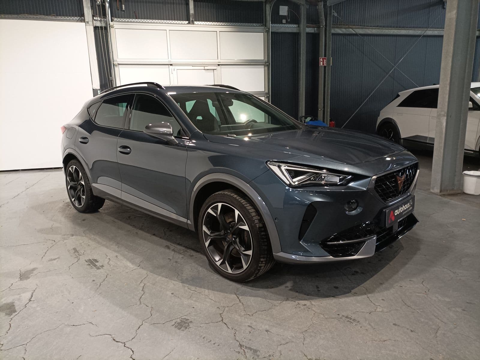 CUPRA Formentor SUV / Crossover / Geländewagen CUPRA Formentor 2.0 TSI 228kW VZ 4Drive DSG Sports Utility Vehicle #1