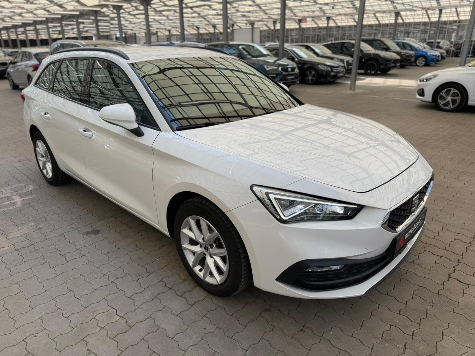 SEAT Leon Kombi SEAT Leon 1.5 eTSI ACT 110kW Style DSG Sportstour. Kombi #1