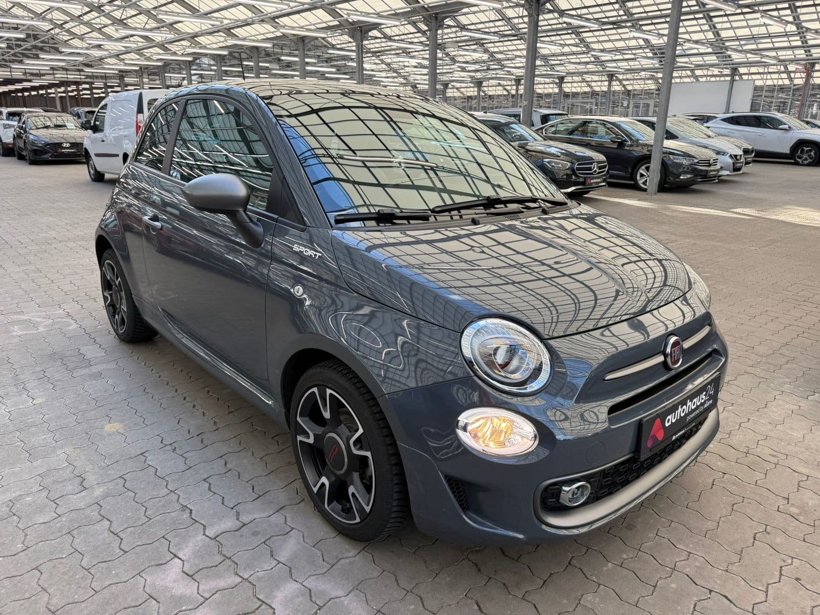 Fiat 500 Schräghecklimousine FIAT 500 1.0 GSE N3 Hybrid SPORT Schräghecklimousine #1