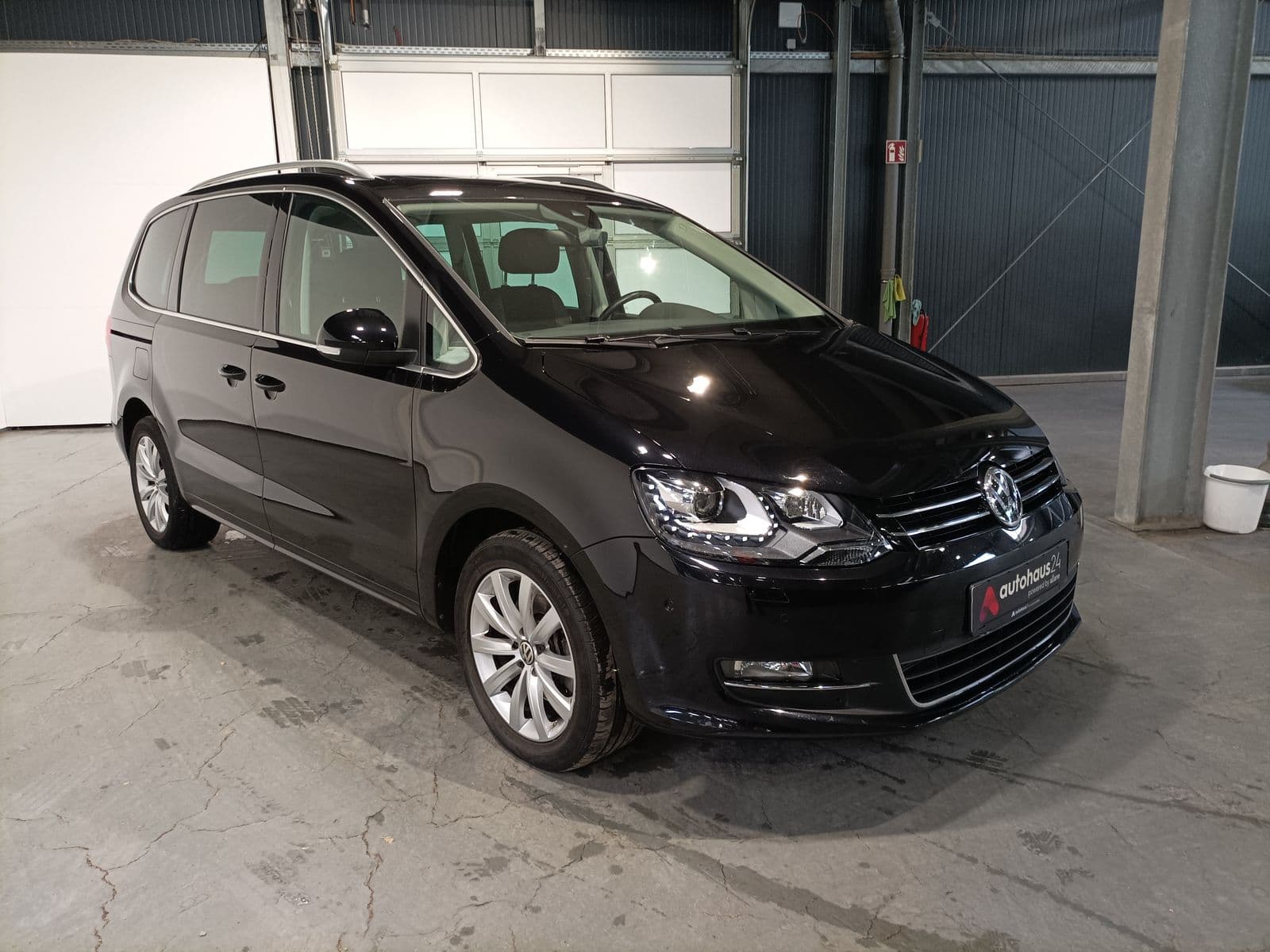 Volkswagen Sharan Kleinbus / Van VOLKSWAGEN Sharan 1.4 TSI OPF DSG Highline Van #1