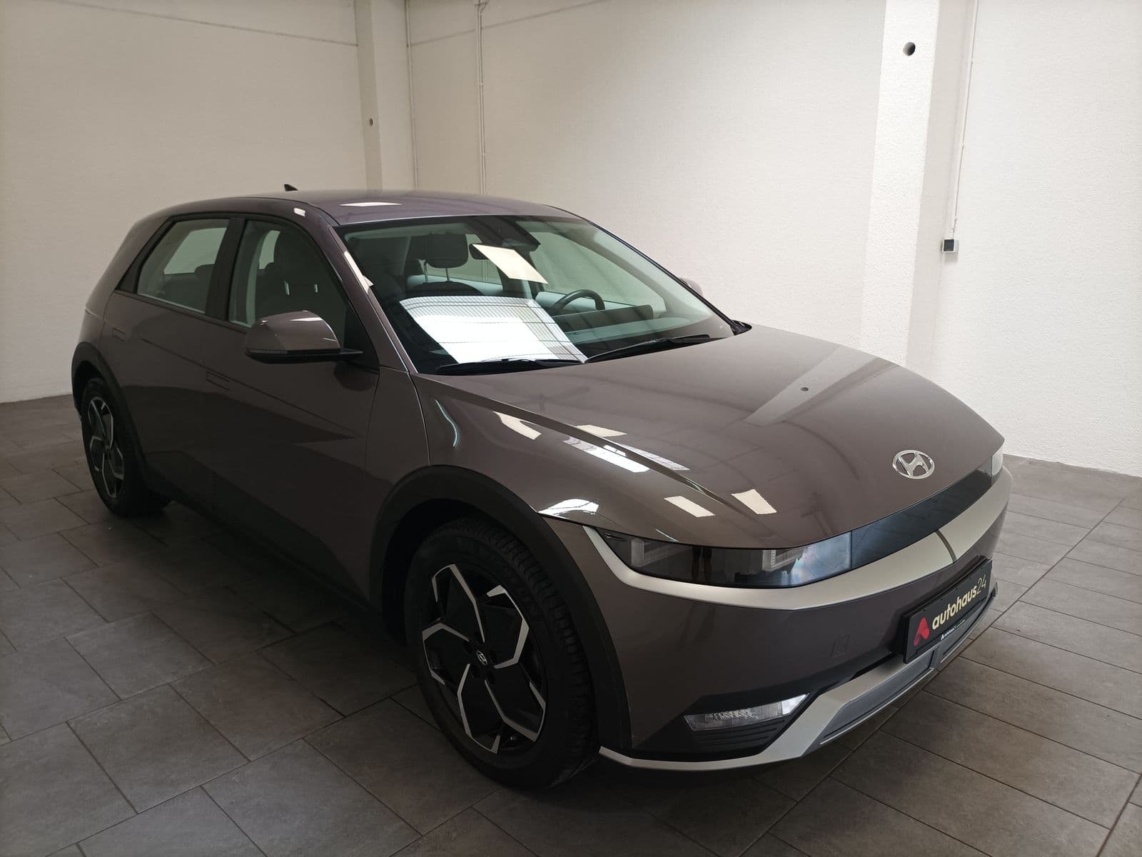 Hyundai IONIQ 5 Limousine HYUNDAI IONIQ 5 58 kWh 125 kW Heckantrieb Sports Utility Vehicle #1