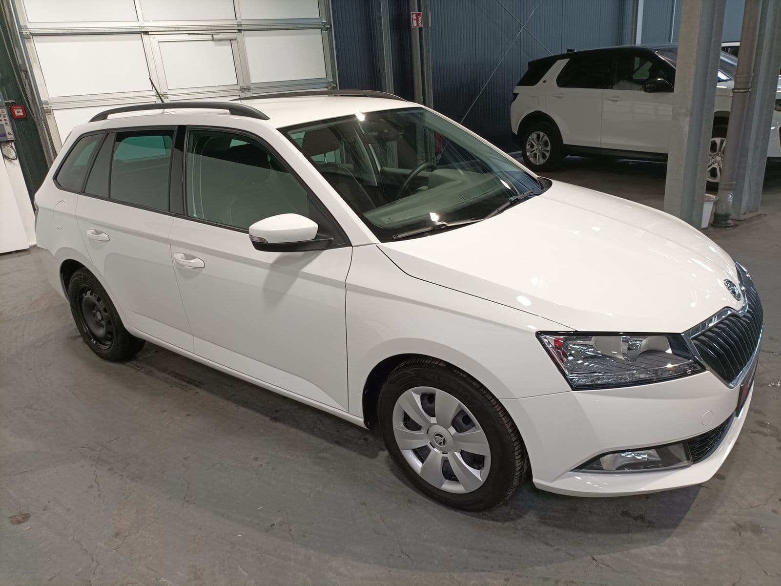 ŠKODA Fabia Kombi SKODA Fabia 1.0l TSI 70kW DSG AMBITION COMBI Kombi #1