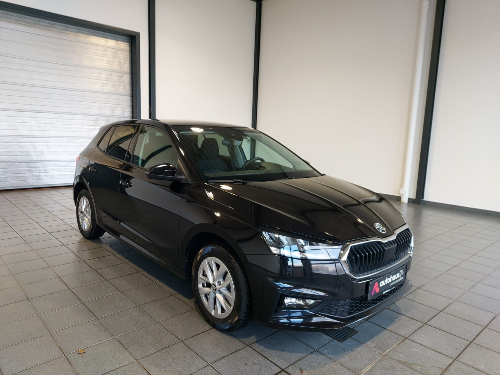 ŠKODA Fabia Limousine SKODA Fabia 1.0l TSI 70kW AMBITION Schräghecklimousine #1