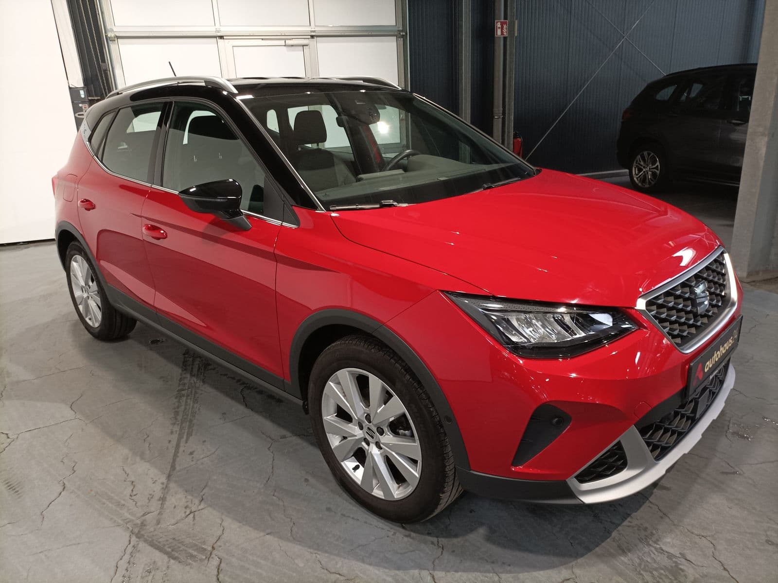 SEAT Arona SUV / Crossover / Geländewagen SEAT Arona 1.0 TSI 81kW Xperience Sports Utility Vehicle #1