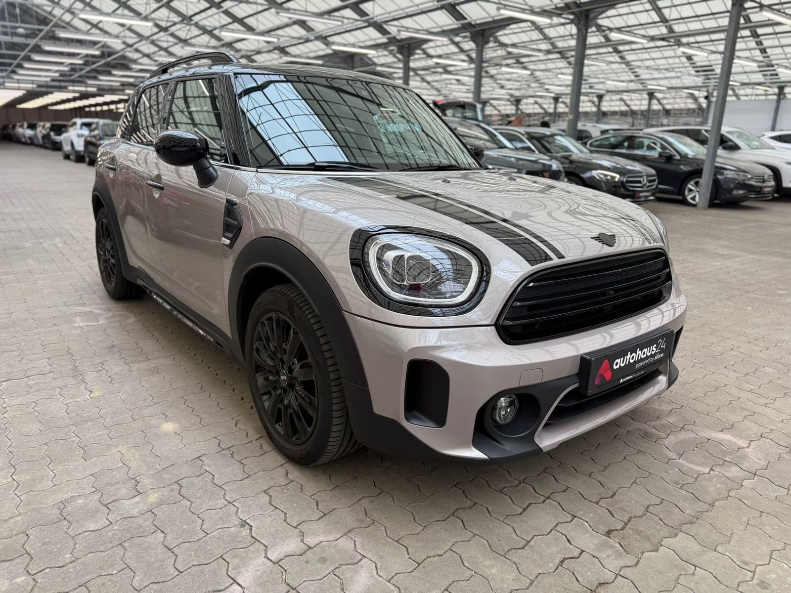 MINI Countryman SUV / Crossover / Geländewagen MINI Countryman Cooper Classic Trim Schräghecklimousine #1