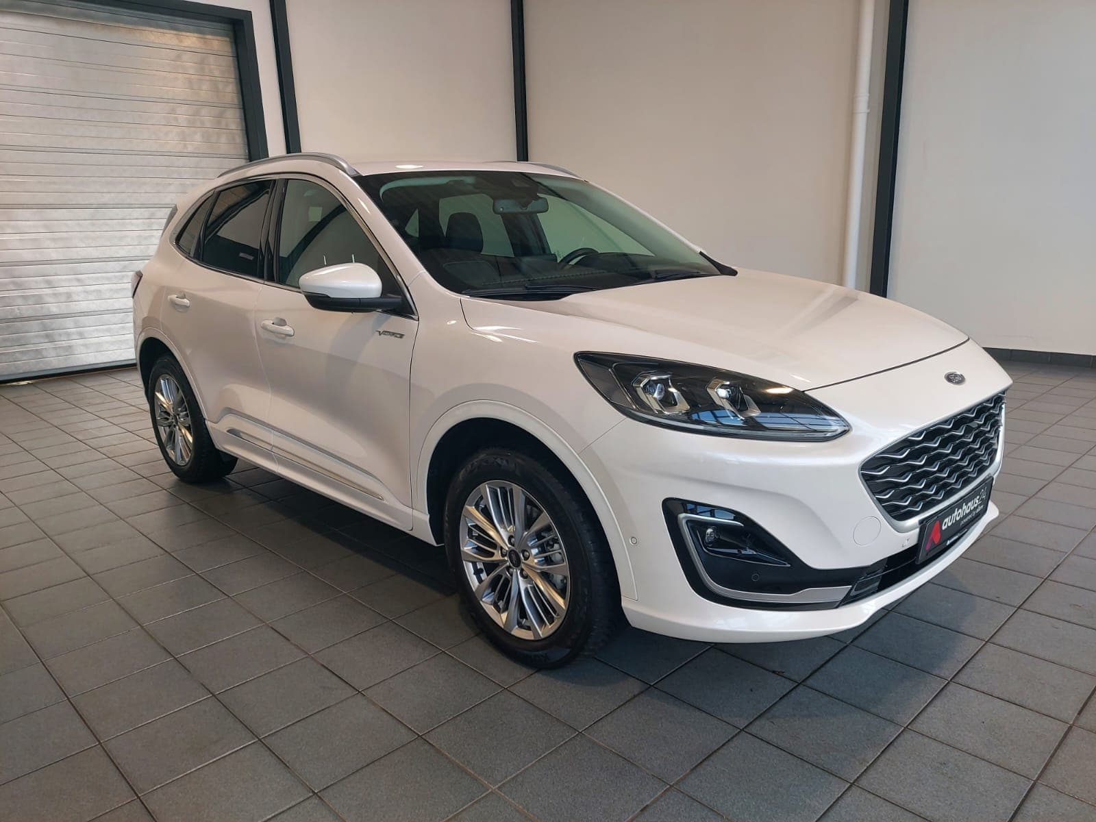 Ford Kuga SUV / Crossover / Geländewagen FORD Kuga 2.5 Duratec PHEV Vignale CVT Sports Utility Vehicle #1