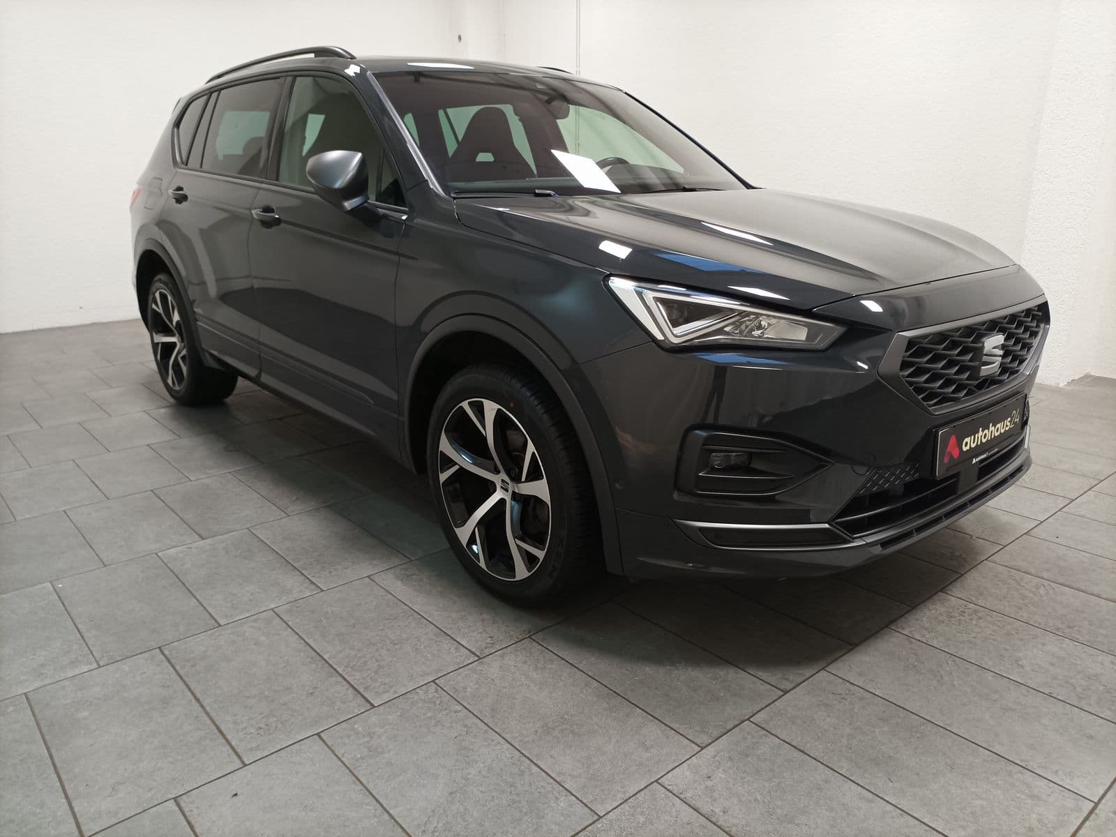 SEAT Tarraco SUV / Crossover / Geländewagen SEAT Tarraco 1.5 TSI ACT 110kW FR DSG Sports Utility Vehicle #1