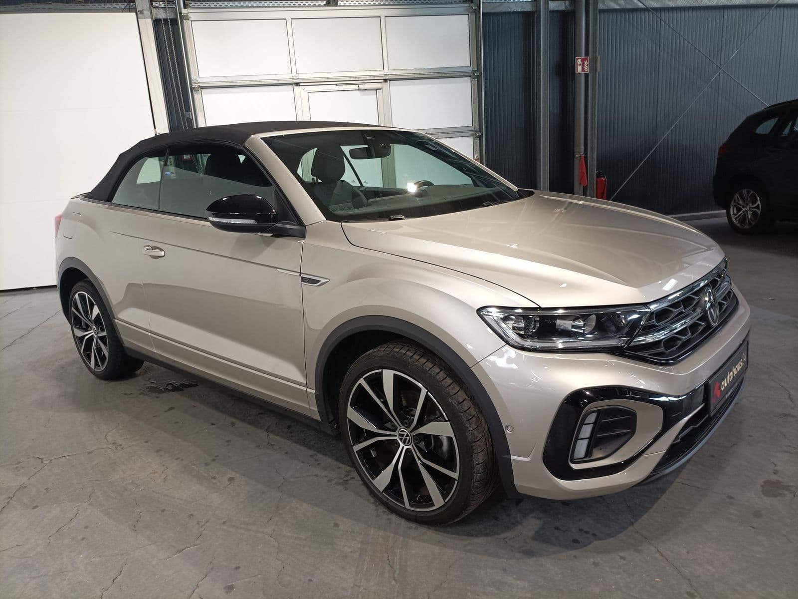 Volkswagen T-Roc Cabrio / Roadster VOLKSWAGEN T-Roc Cabriolet 1.5 TSI OPF DSG R-Line Cabriolet #1