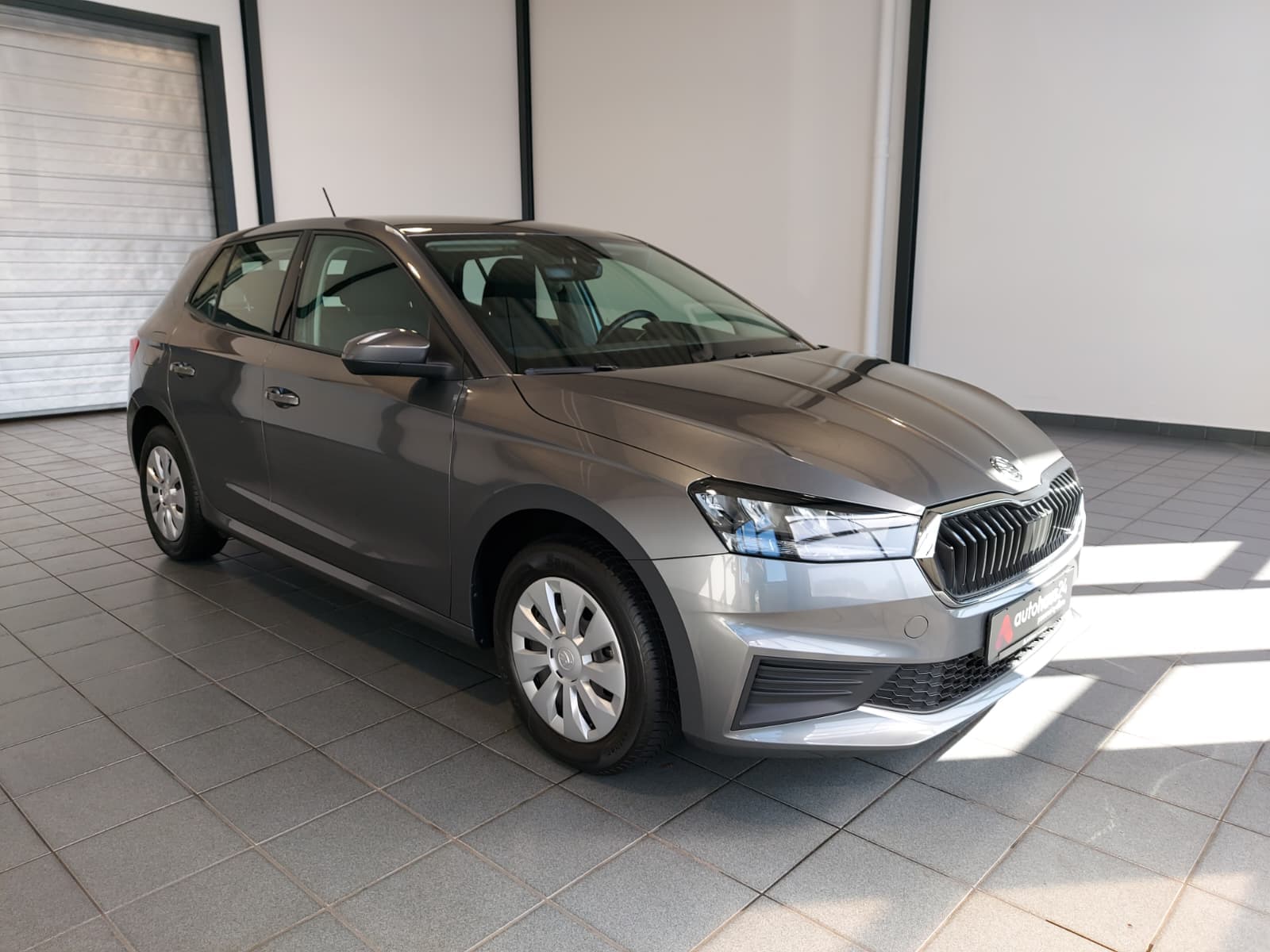 ŠKODA Fabia Limousine SKODA Fabia 1.0l MPI 59kW AMBITION Schräghecklimousine #1