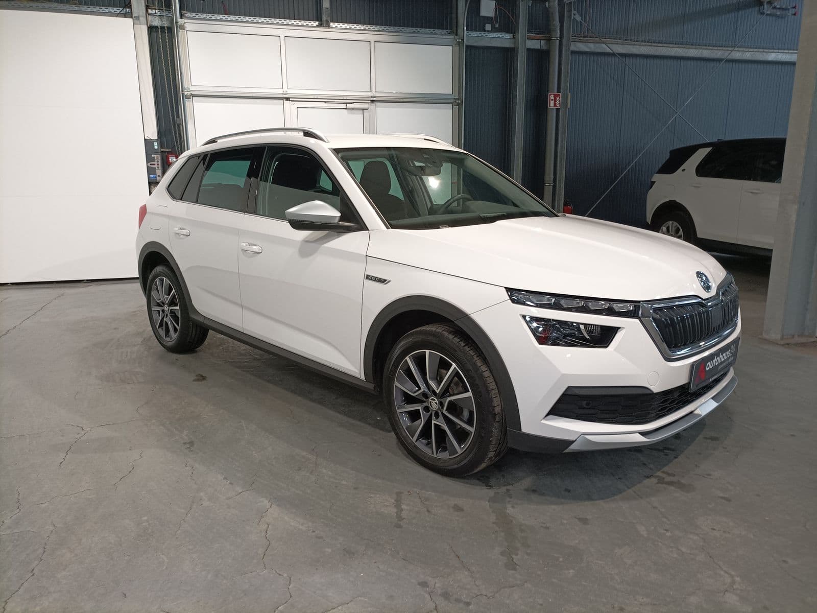 ŠKODA Kamiq SUV / Crossover / Geländewagen SKODA Kamiq 1.5 TSI ACT DSG Scoutline Sports Utility Vehicle #1