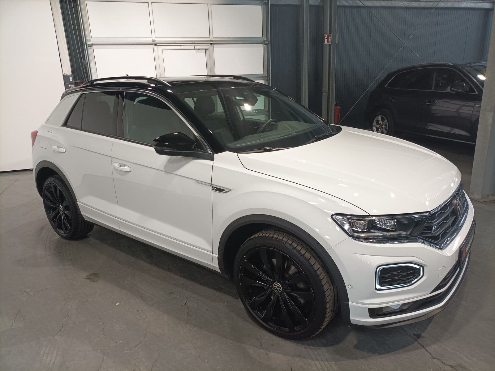 Volkswagen T-Roc SUV / Crossover / Geländewagen VOLKSWAGEN T-Roc 2.0 TSI OPF DSG 4MOTION Sport Sports Utility Vehicle #1