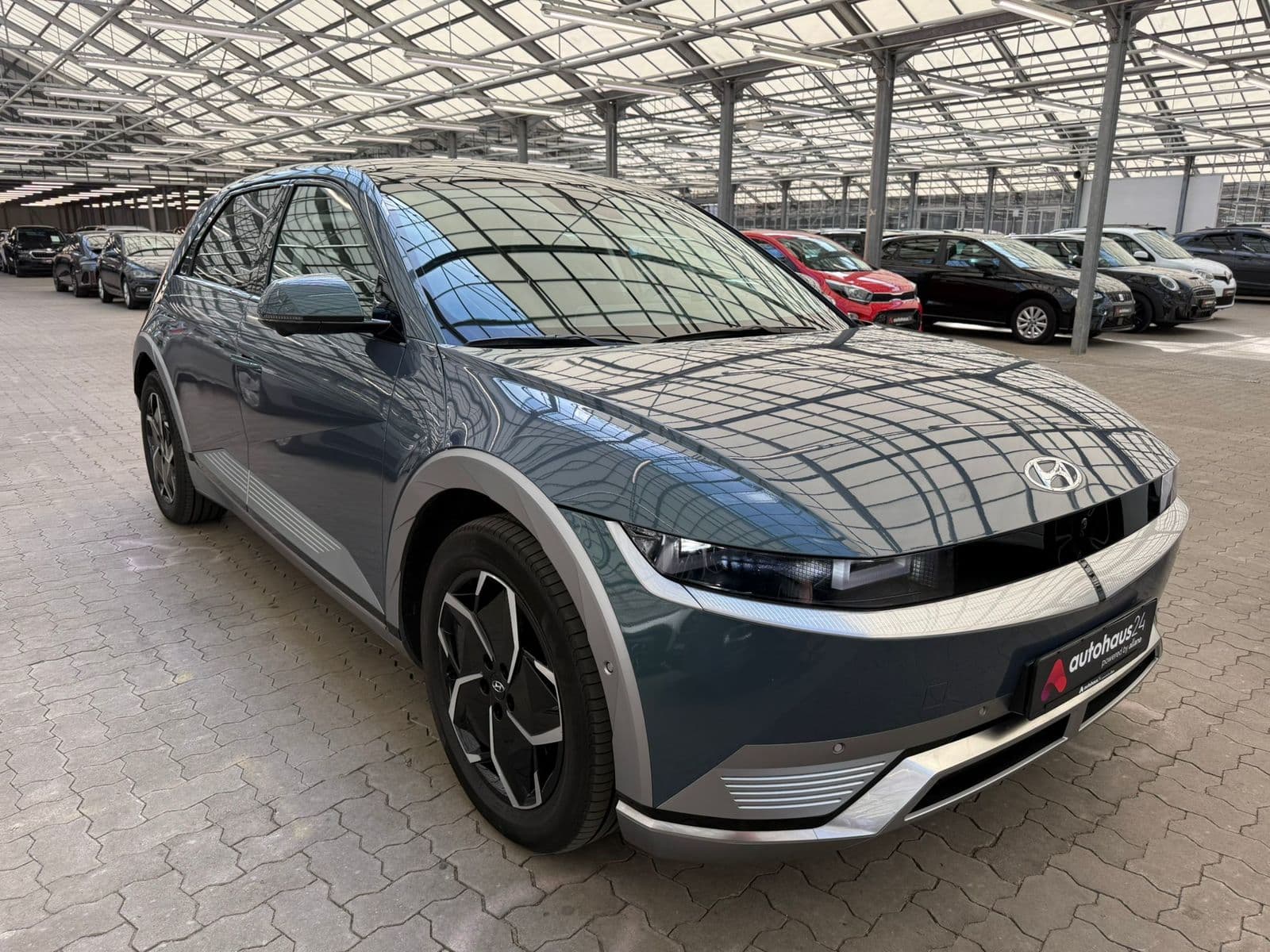 Hyundai IONIQ 5 Limousine HYUNDAI IONIQ 5 58 kWh 173 kW Allradantrieb Sports Utility Vehicle #1