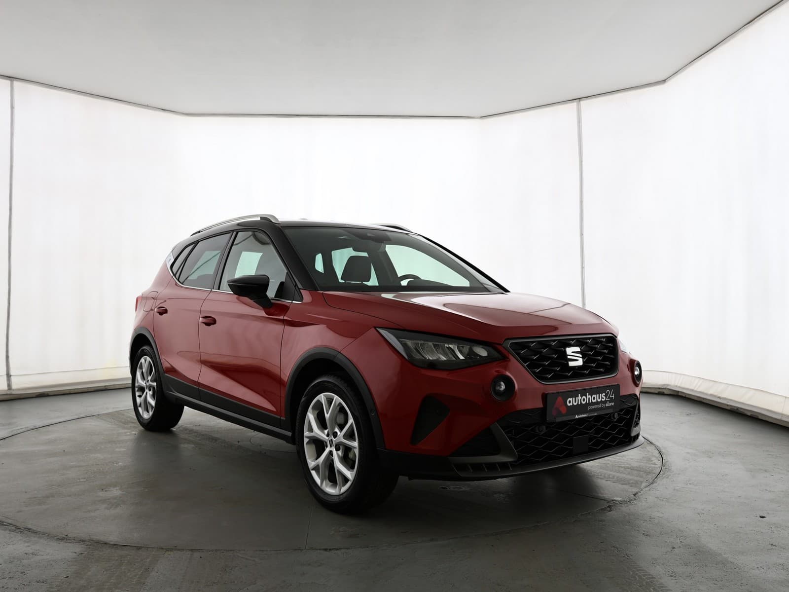 SEAT Arona SUV / Crossover / Geländewagen SEAT Arona 1.0 TSI 81kW FR DSG Sports Utility Vehicle #1