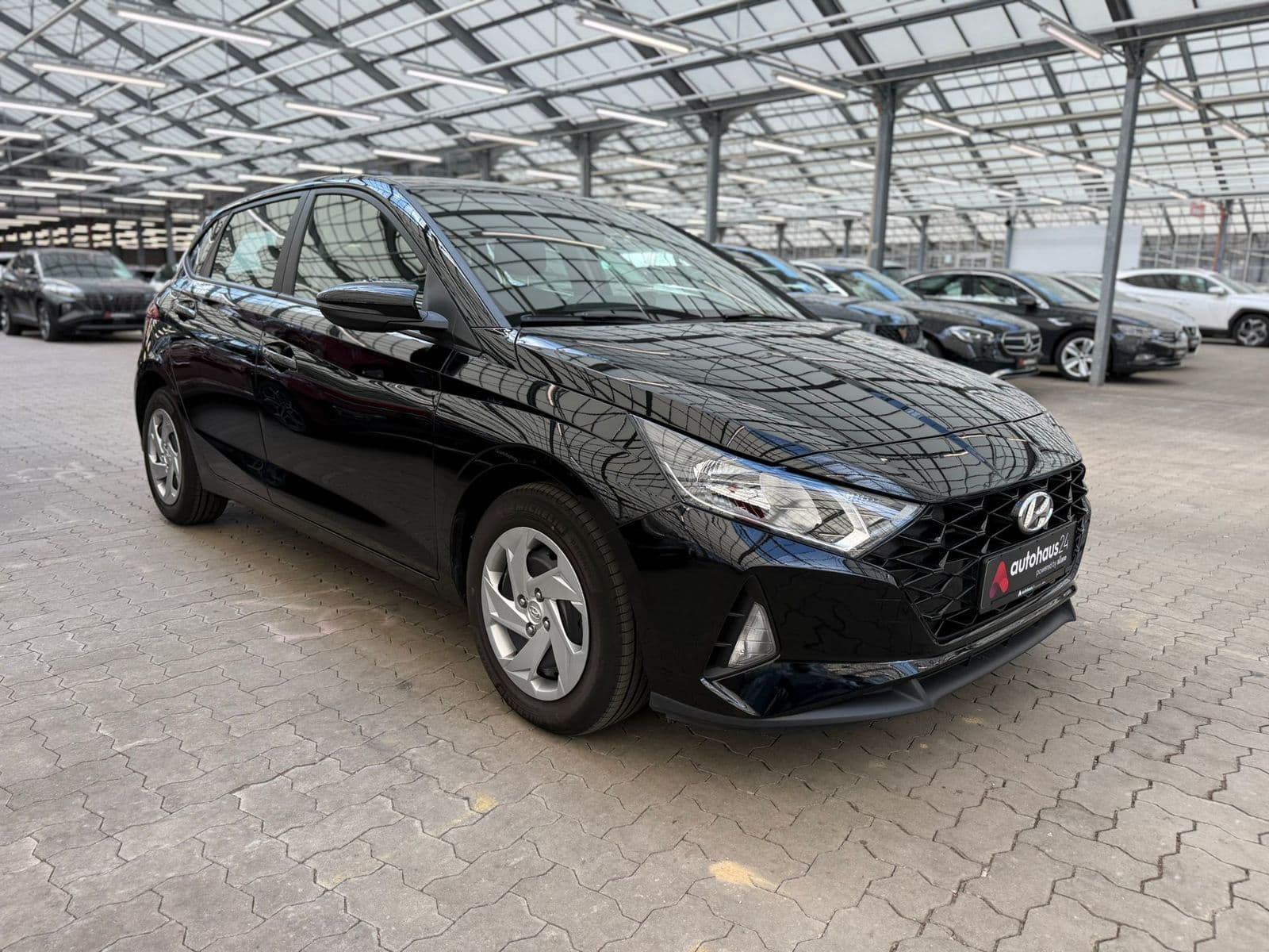 Hyundai i20 Schräghecklimousine HYUNDAI i20 1.0 T-GDI 74kW Select Schräghecklimousine #1