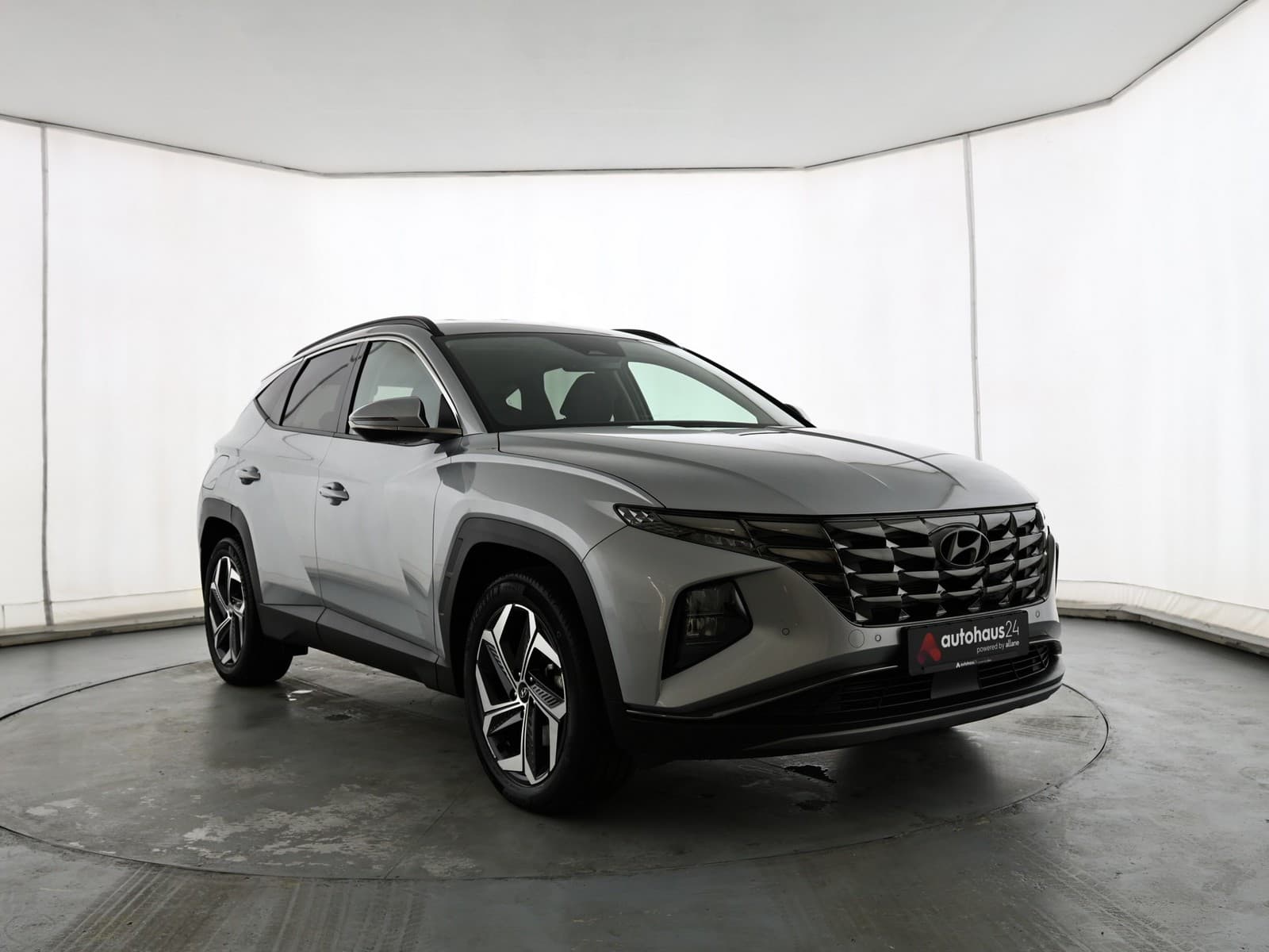 Hyundai Tucson SUV / Crossover / Geländewagen HYUNDAI Tucson 1.6 T-GDI Plug-in Hybrid 4WD Auto Sports Utility Vehicle #1