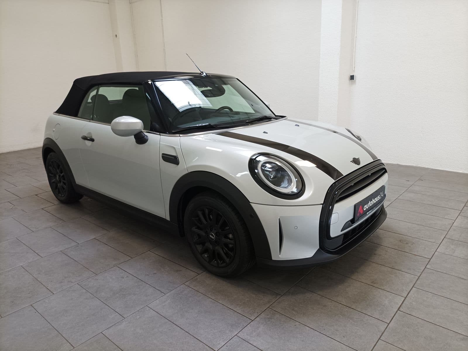 MINI Cabrio Cabrio / Roadster MINI MINI Cooper Cabrio Classic Trim Steptronic Cabriolet #1