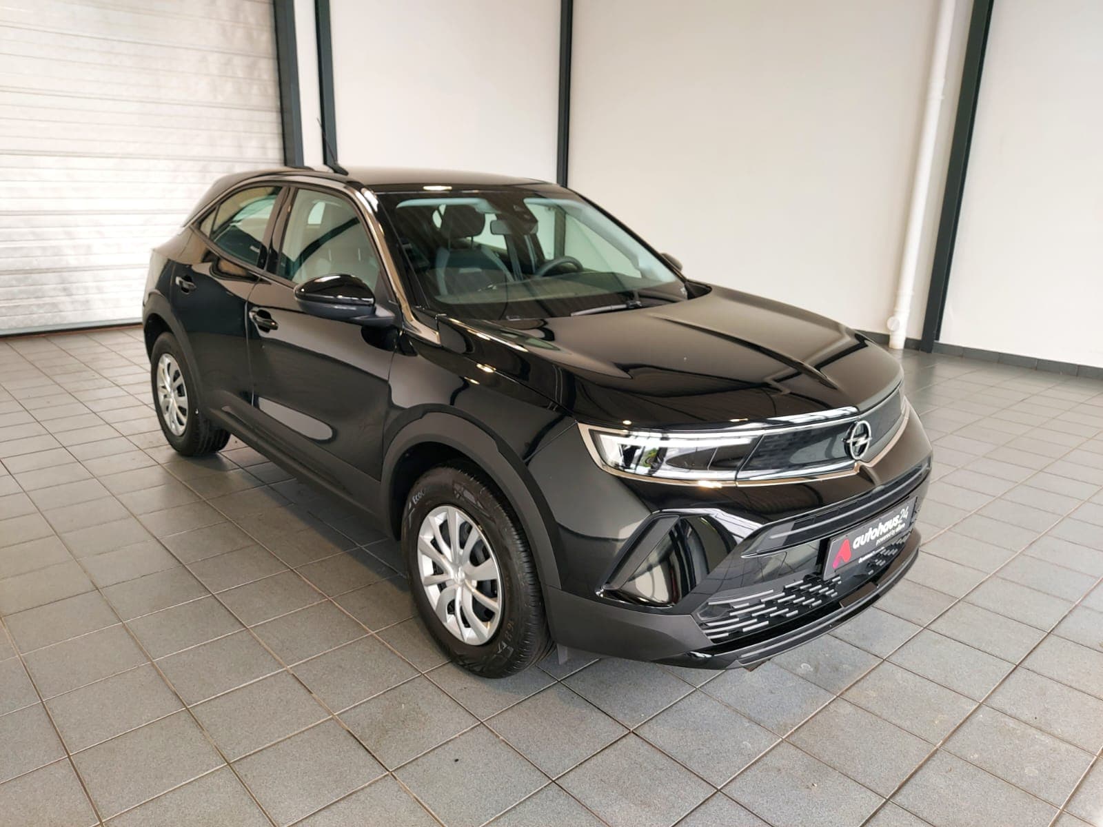 Opel Mokka SUV / Crossover / Geländewagen OPEL Mokka 1.2 Turbo 74kW Sports Utility Vehicle #1