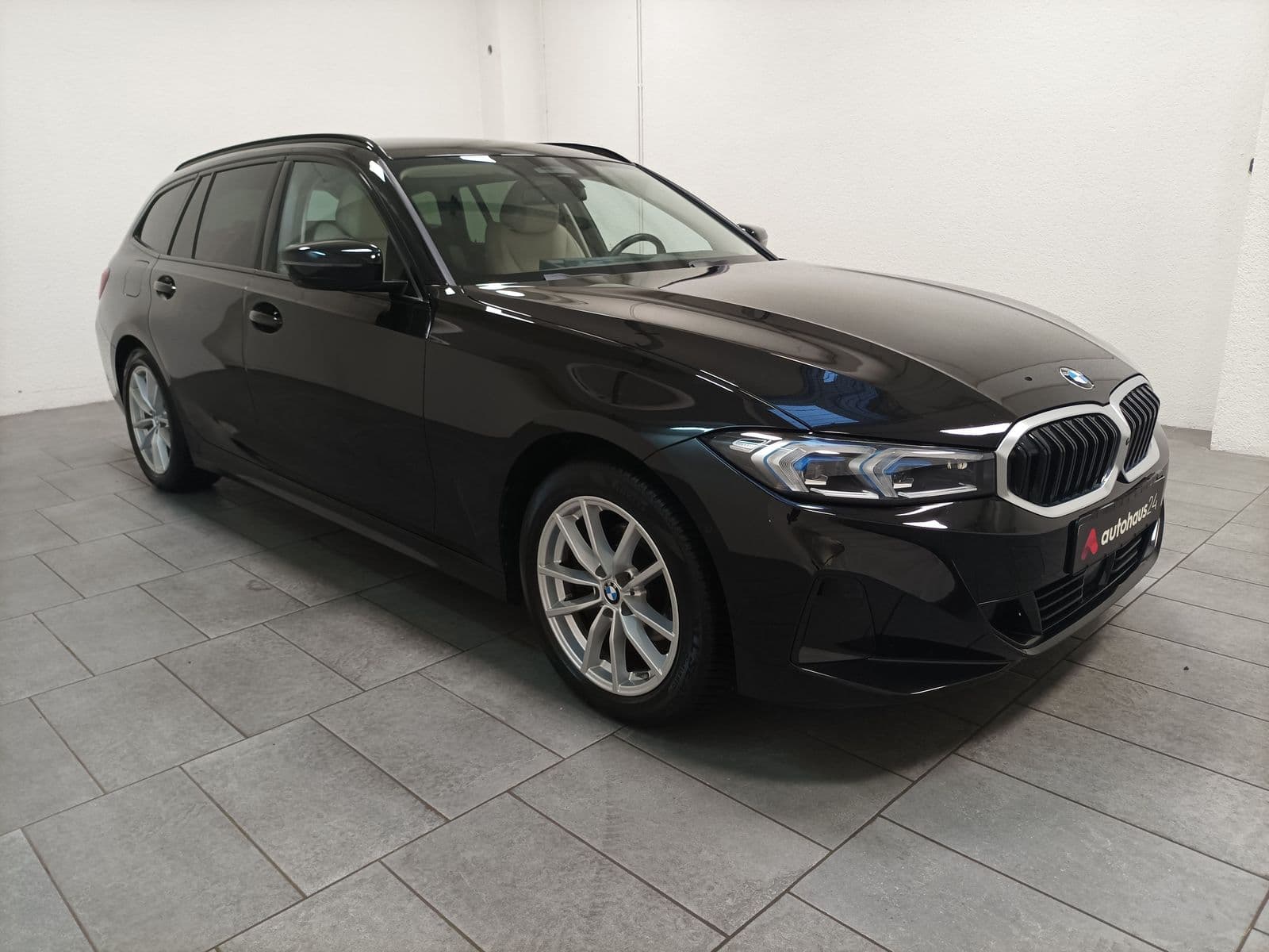 BMW 3er-Reihe Kombi BMW 3er-Reihe 318i Touring Auto Kombi #1