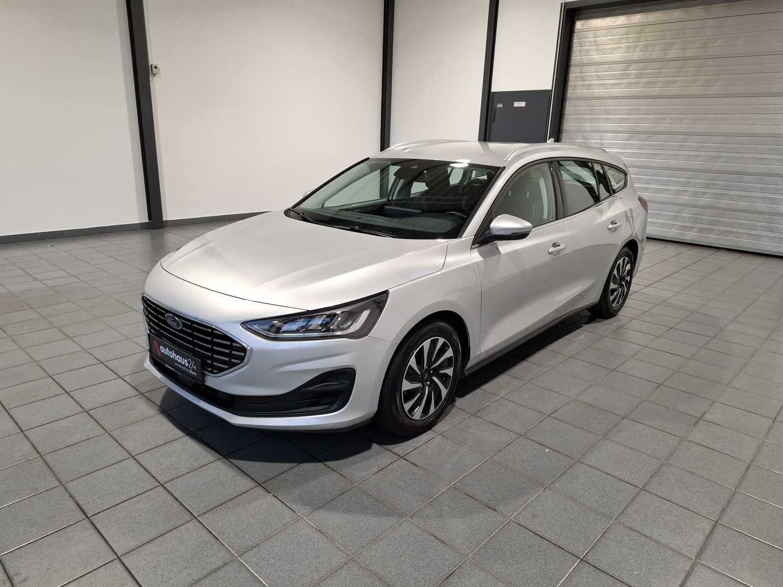 Ford Focus Kombi FORD Focus 1,5 EcoBlue Titanium Turnier Auto Kombi #1