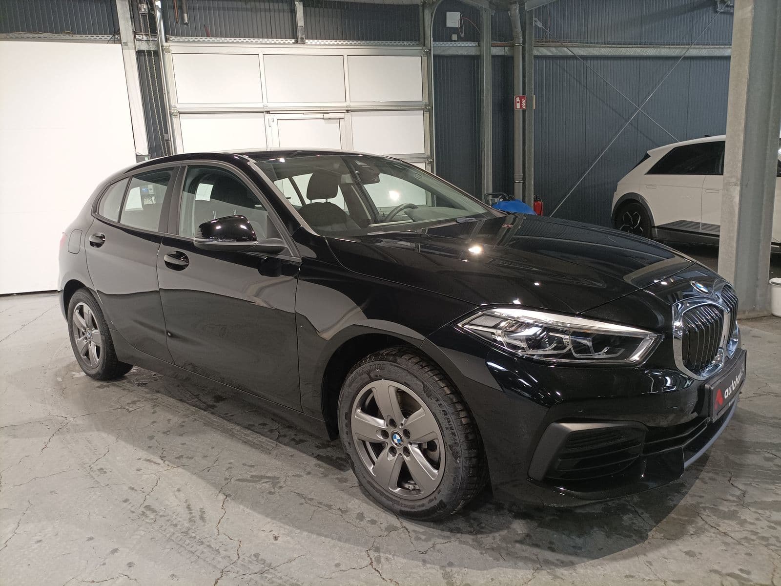 BMW 1er-Reihe Limousine BMW 1er-Reihe 118i Advantage Schräghecklimousine #1
