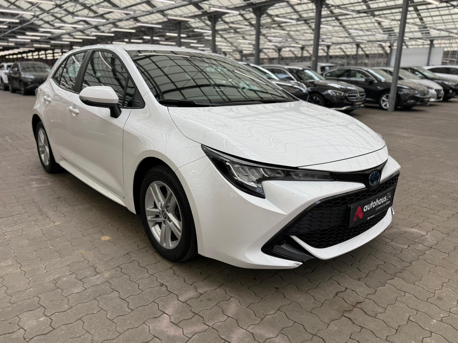 Toyota Corolla Limousine TOYOTA Corolla 1,8 Hybrid Comfort Schräghecklimousine #1