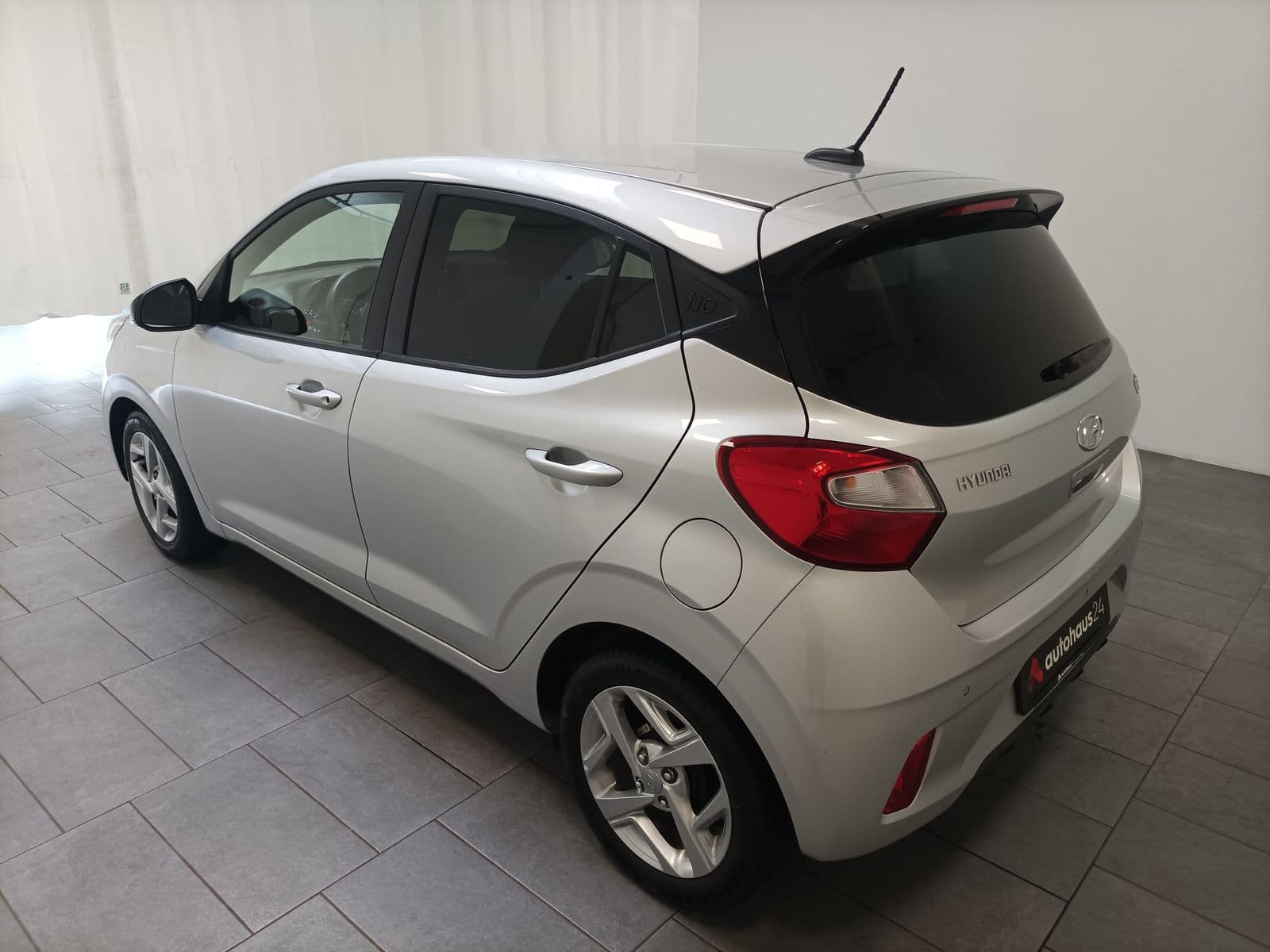 Hyundai i10 Limousine i10 1.0 Connect & Go (EURO 6d) #4