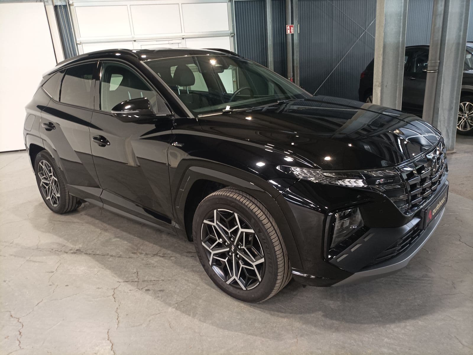 Hyundai Tucson SUV / Crossover / Geländewagen HYUNDAI Tucson 1.6 T-GDI Plug-in Hybrid 4WD Auto Sports Utility Vehicle #1