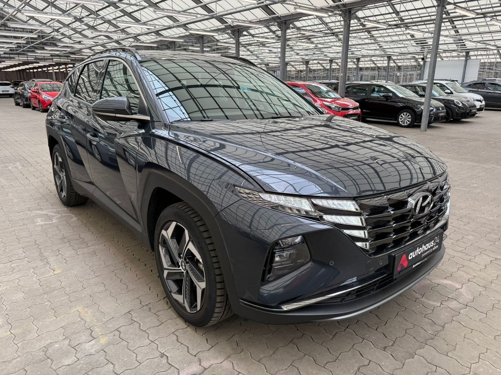 Hyundai Tucson SUV / Crossover / Geländewagen HYUNDAI Tucson 1.6 T-GDI Plug-in Hybrid 4WD Auto Sports Utility Vehicle #1