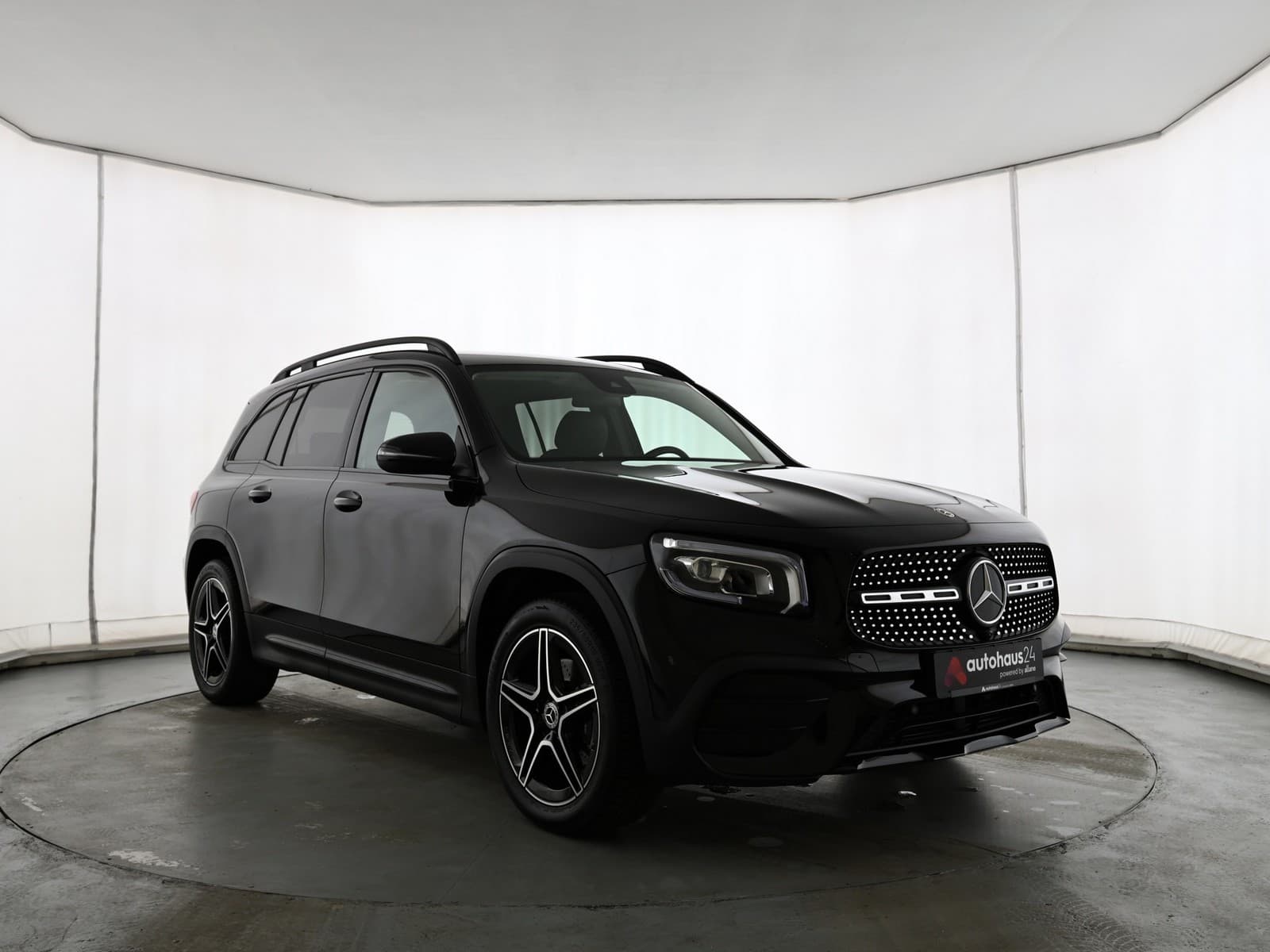 Mercedes-Benz B-Klasse SUV / Crossover / Geländewagen MERCEDES GLB GLB 180 DCT Sports Utility Vehicle #1