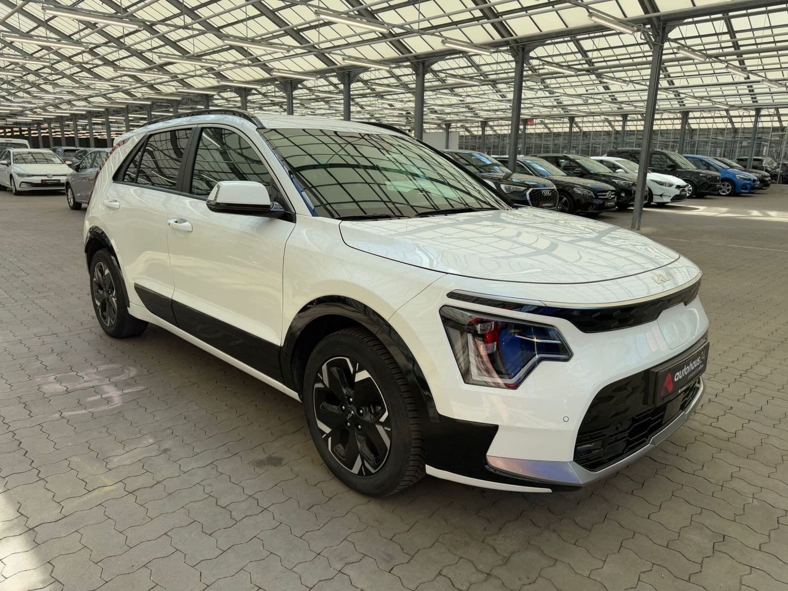 Kia Niro SUV / Crossover / Geländewagen KIA Niro EV Vision Schräghecklimousine #1