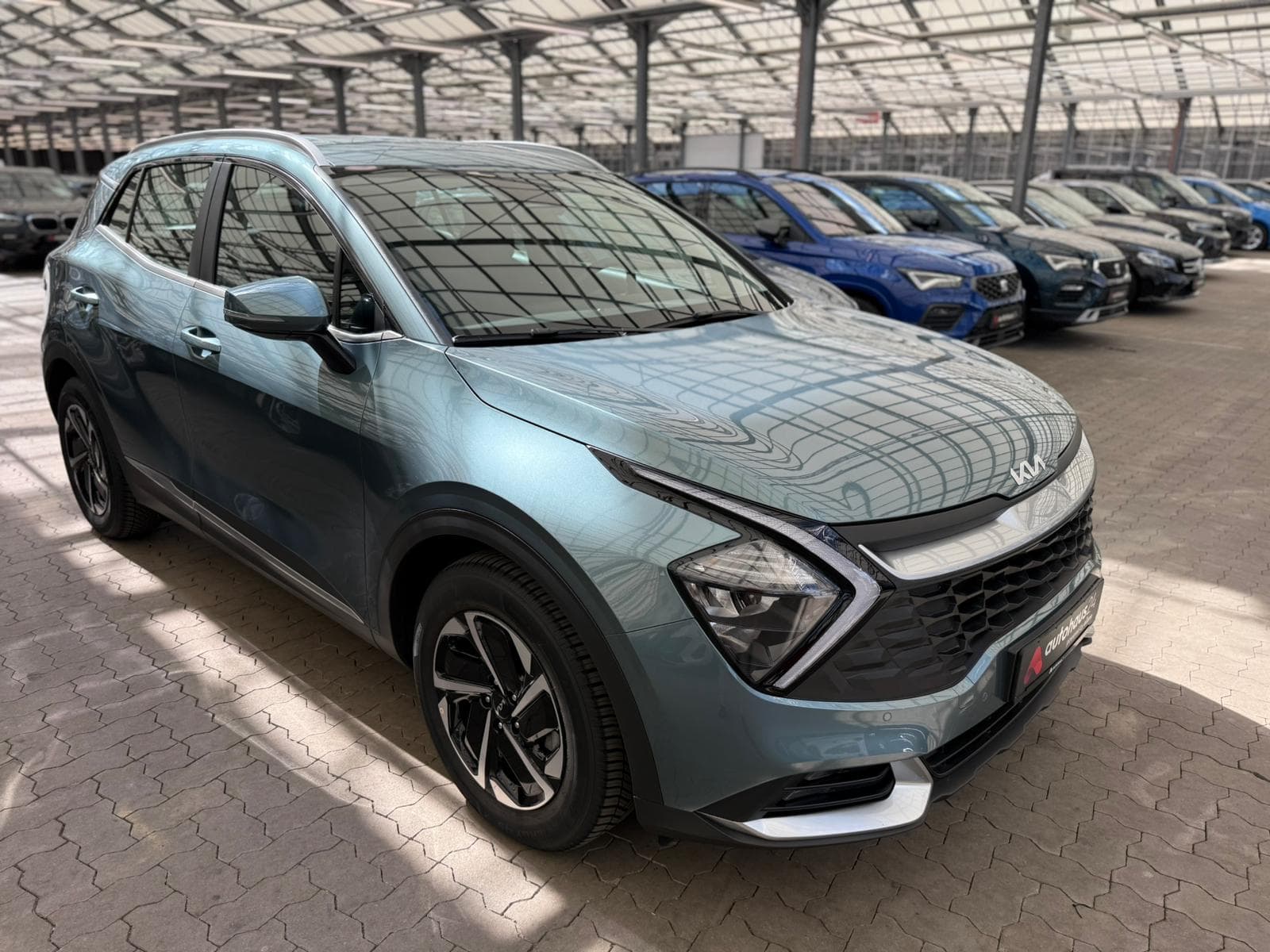 Kia Sportage SUV / Crossover / Geländewagen KIA Sportage 1.6 T-GDI EcoDynamics+ 110kW Vision DCT Sports Utility Vehicle #1