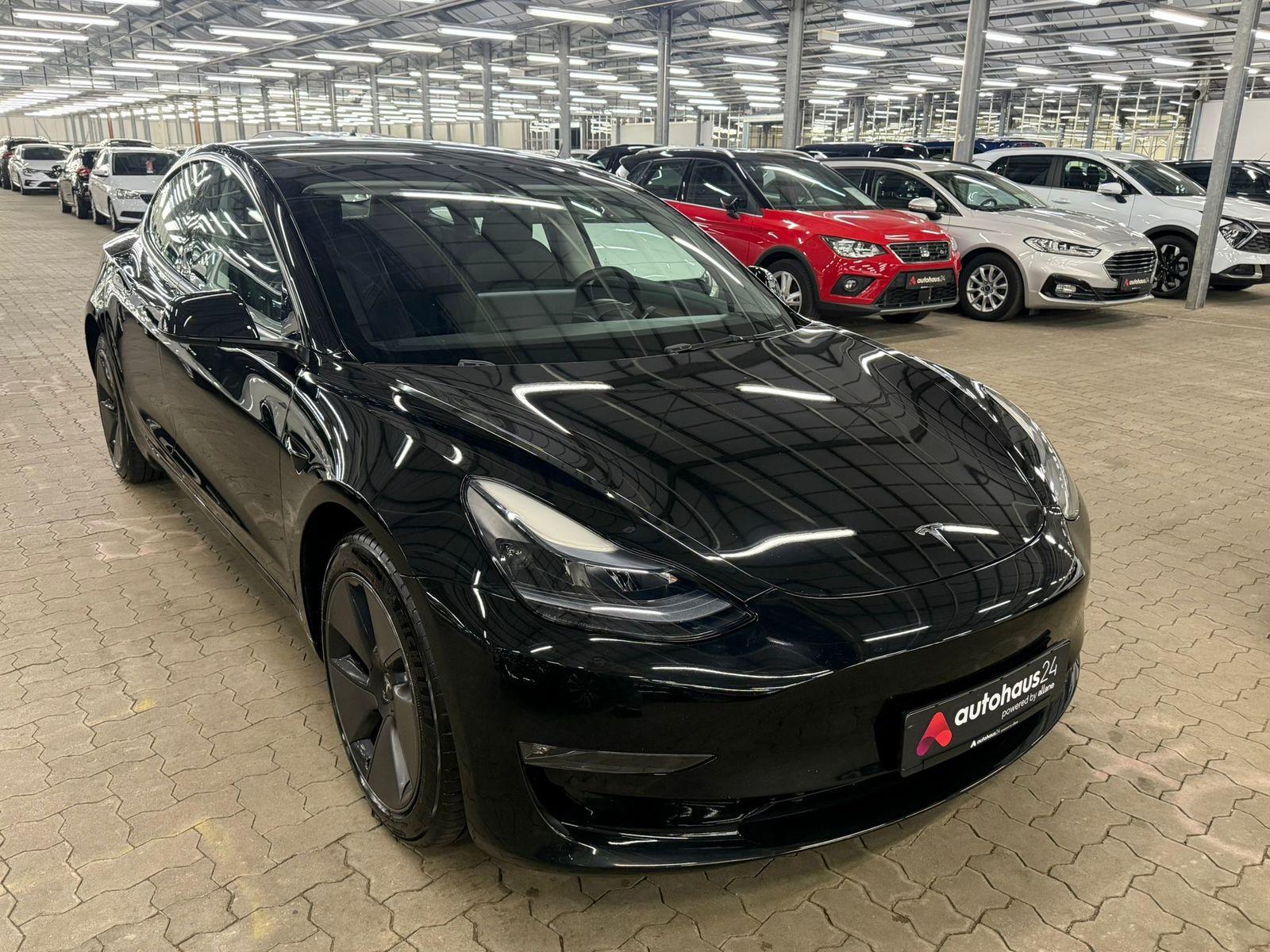 TESLA Model 3 Limousine TESLA Model 3 Allradantrieb mit Dualmotor Long Range Limousine