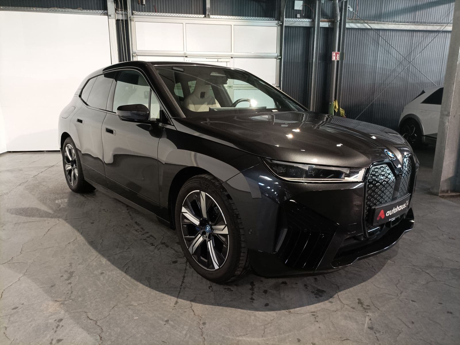 BMW iX SUV / Crossover / Geländewagen BMW iX xDrive40 Sports Utility Vehicle #1