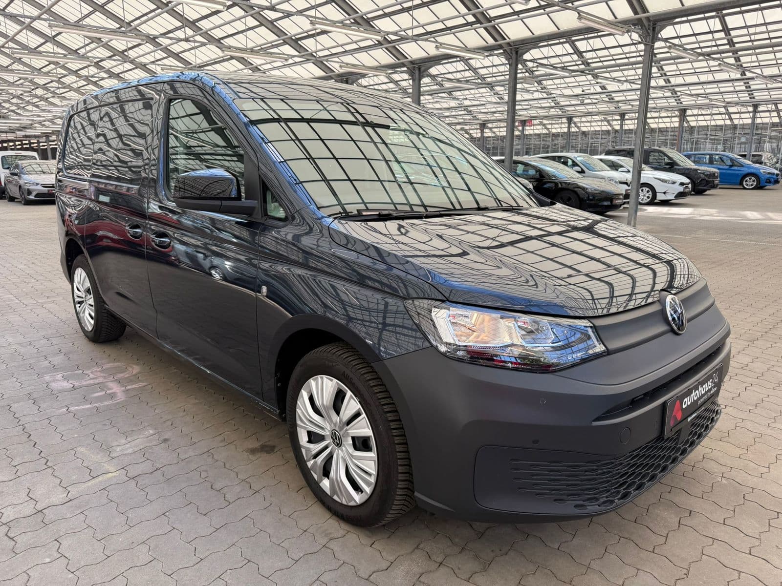 Volkswagen Caddy Transporter VOLKSWAGEN Caddy 2,0-l-TDI 90kW SCR DSG Cargo Maxi Kasten-Lieferwagen #1