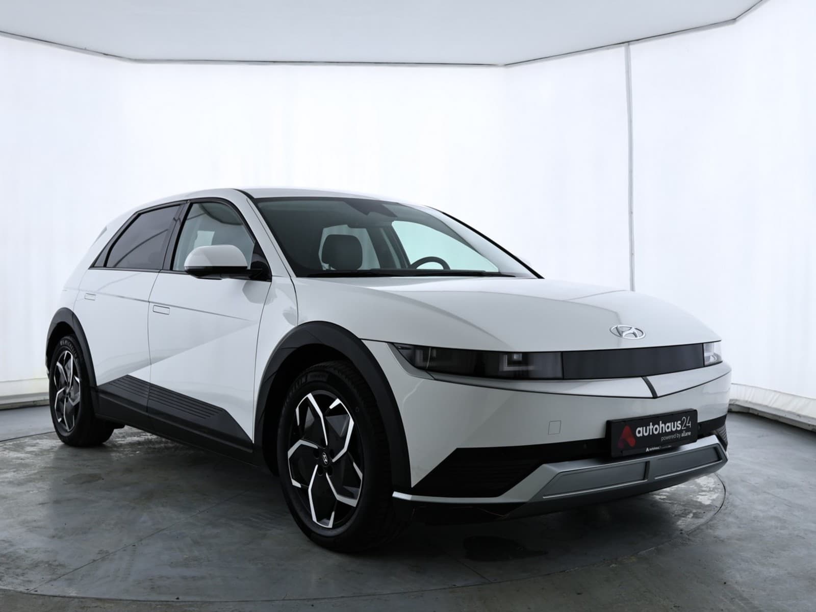 Hyundai IONIQ 5 Limousine HYUNDAI IONIQ 5 77,4 kWh Allradantrieb Sports Utility Vehicle #1