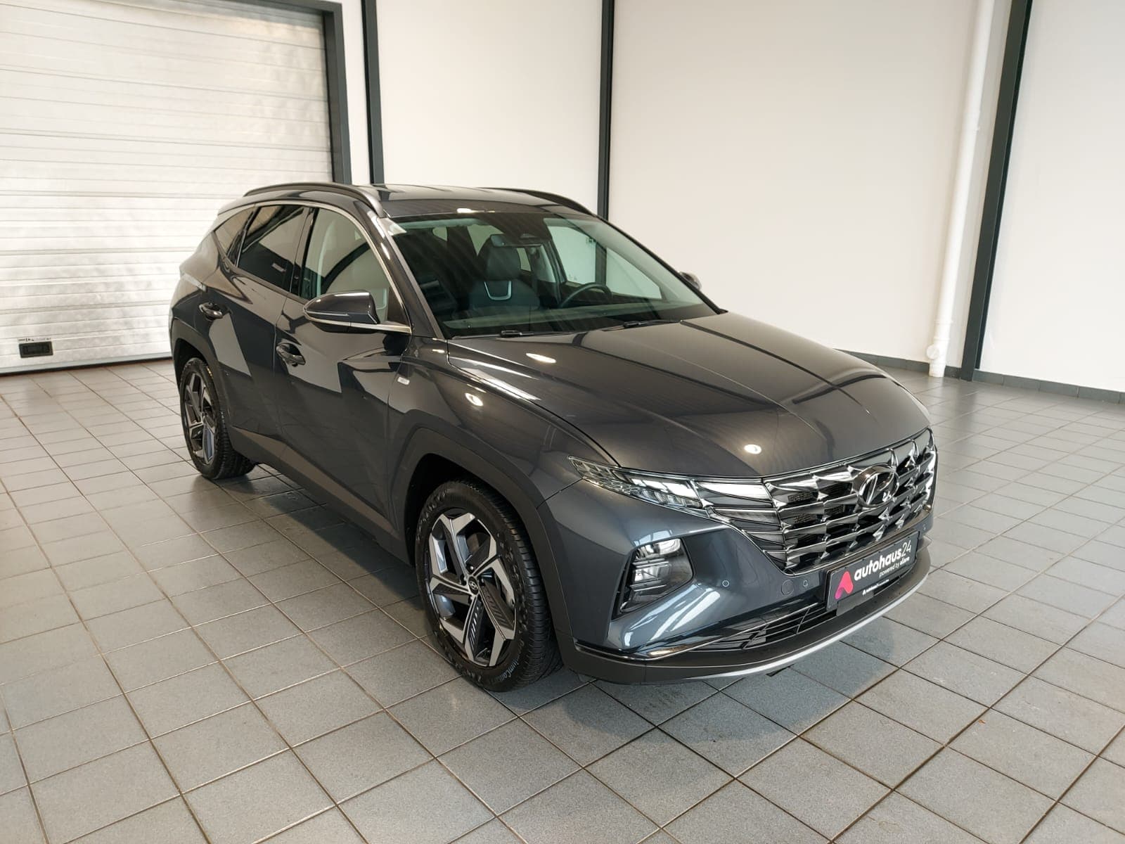 Hyundai Tucson SUV / Crossover / Geländewagen HYUNDAI Tucson 1.6 CRDi 100kW 48V Prime DCT Sports Utility Vehicle #1