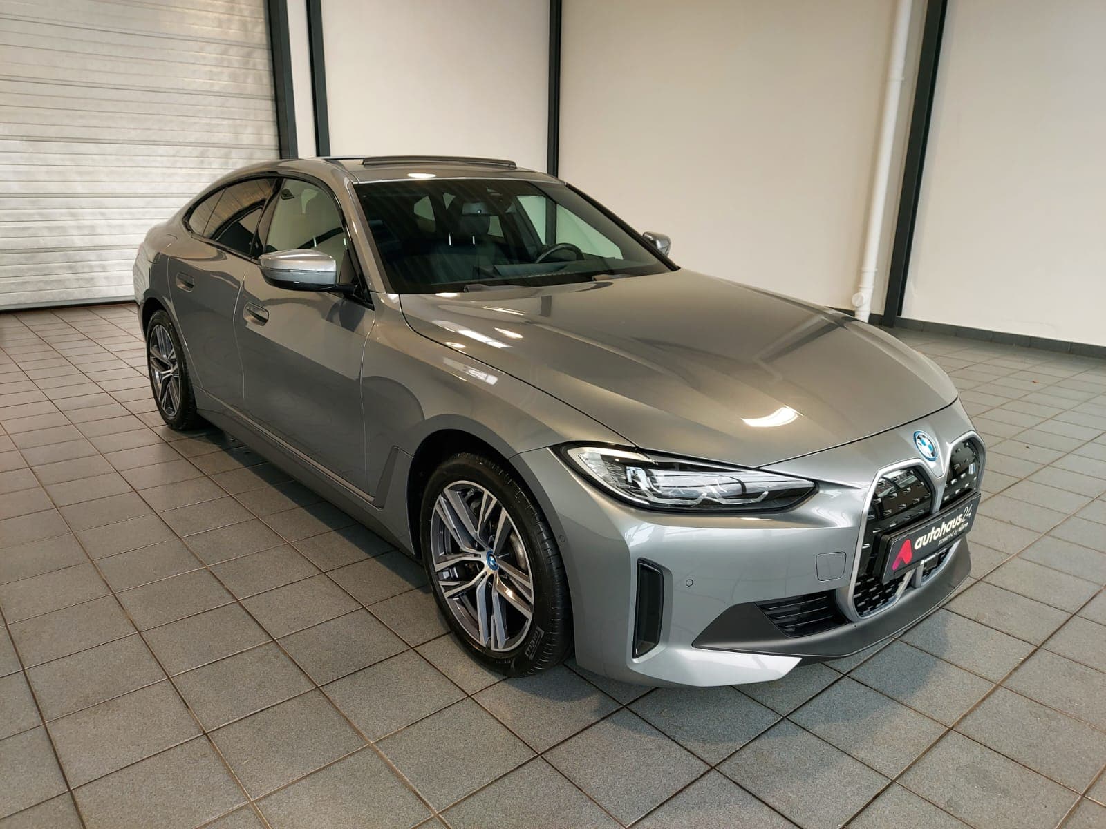BMW i4 Limousine BMW i4 eDrive35 Schräghecklimousine #1