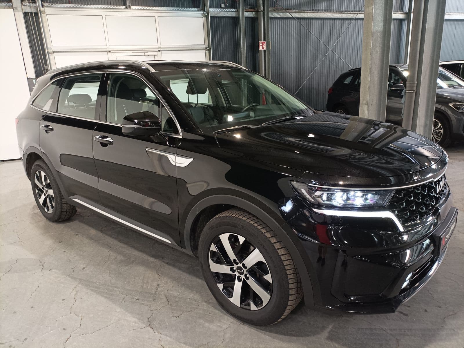 Kia Sorento SUV / Crossover / Geländewagen KIA Sorento 2.2 CRDi 2WD Vision DCT8 Sports Utility Vehicle #1
