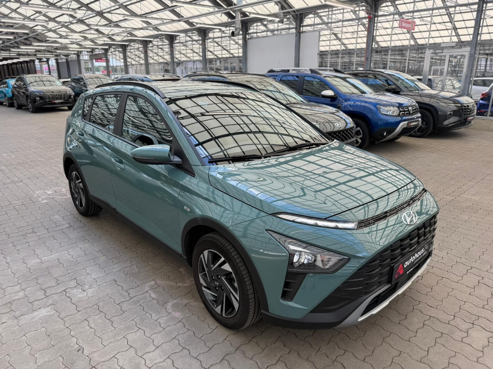 Hyundai Bayon SUV / Crossover / Geländewagen HYUNDAI Bayon 1.0 T-GDI 48V-Hybrid 74kW Trend DCT Sports Utility Vehicle #1