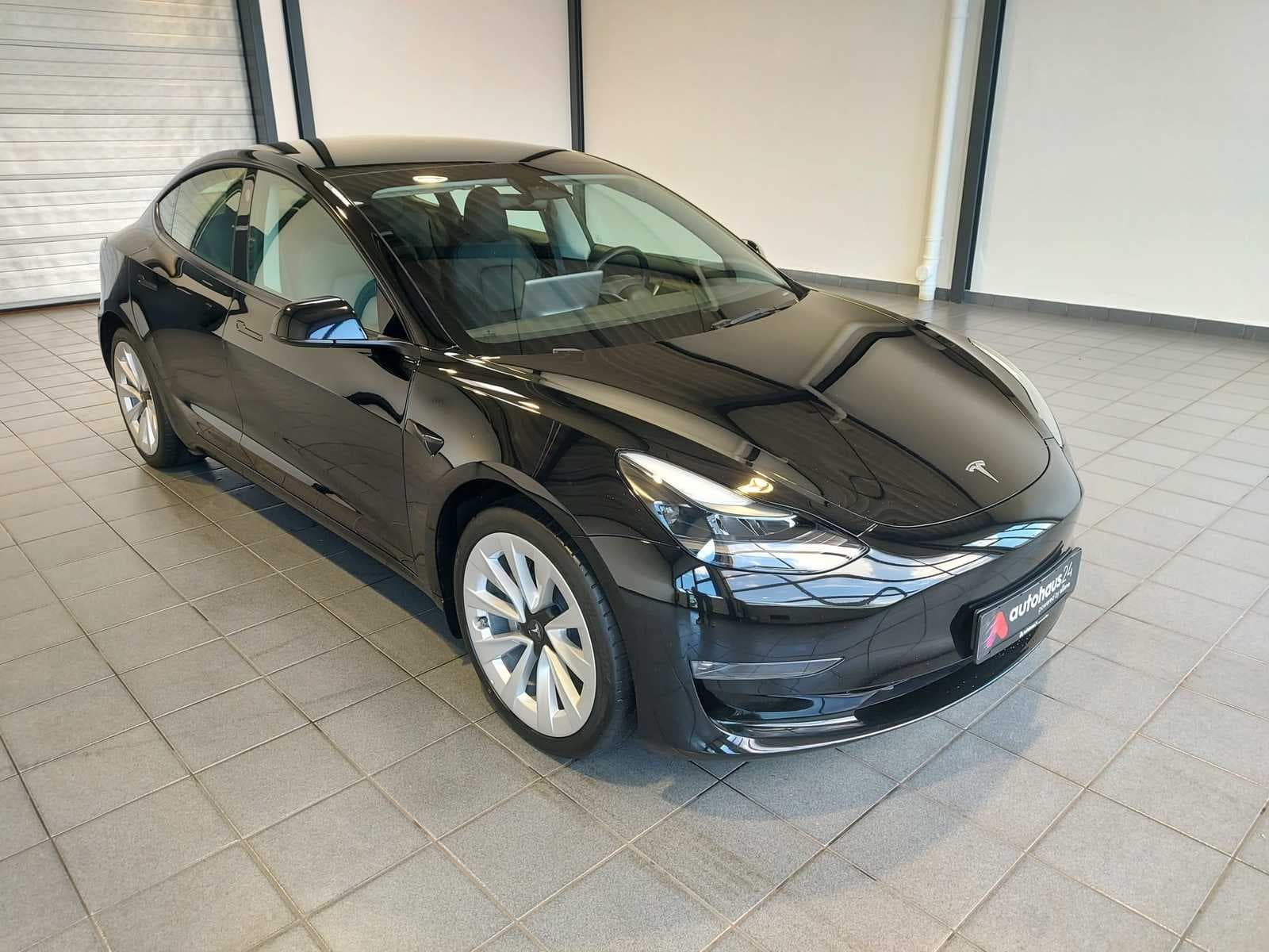 TESLA Model 3 Limousine TESLA Model 3 Allradantrieb mit Dualmotor Long Range Limousine #1