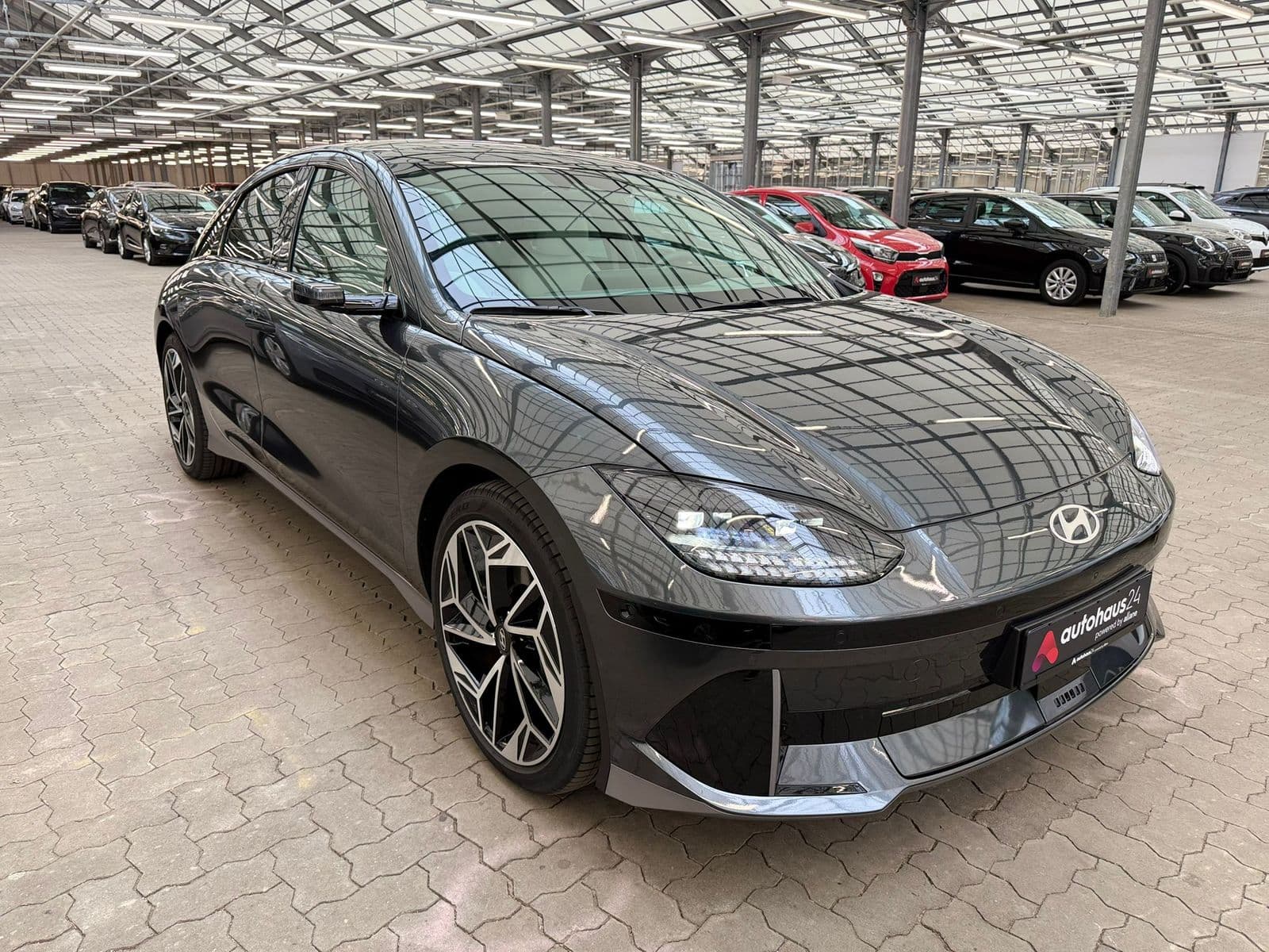 Hyundai IONIQ 6 Limousine HYUNDAI IONIQ 6 77,4kWh 168kW Dynamiq Limousine #1