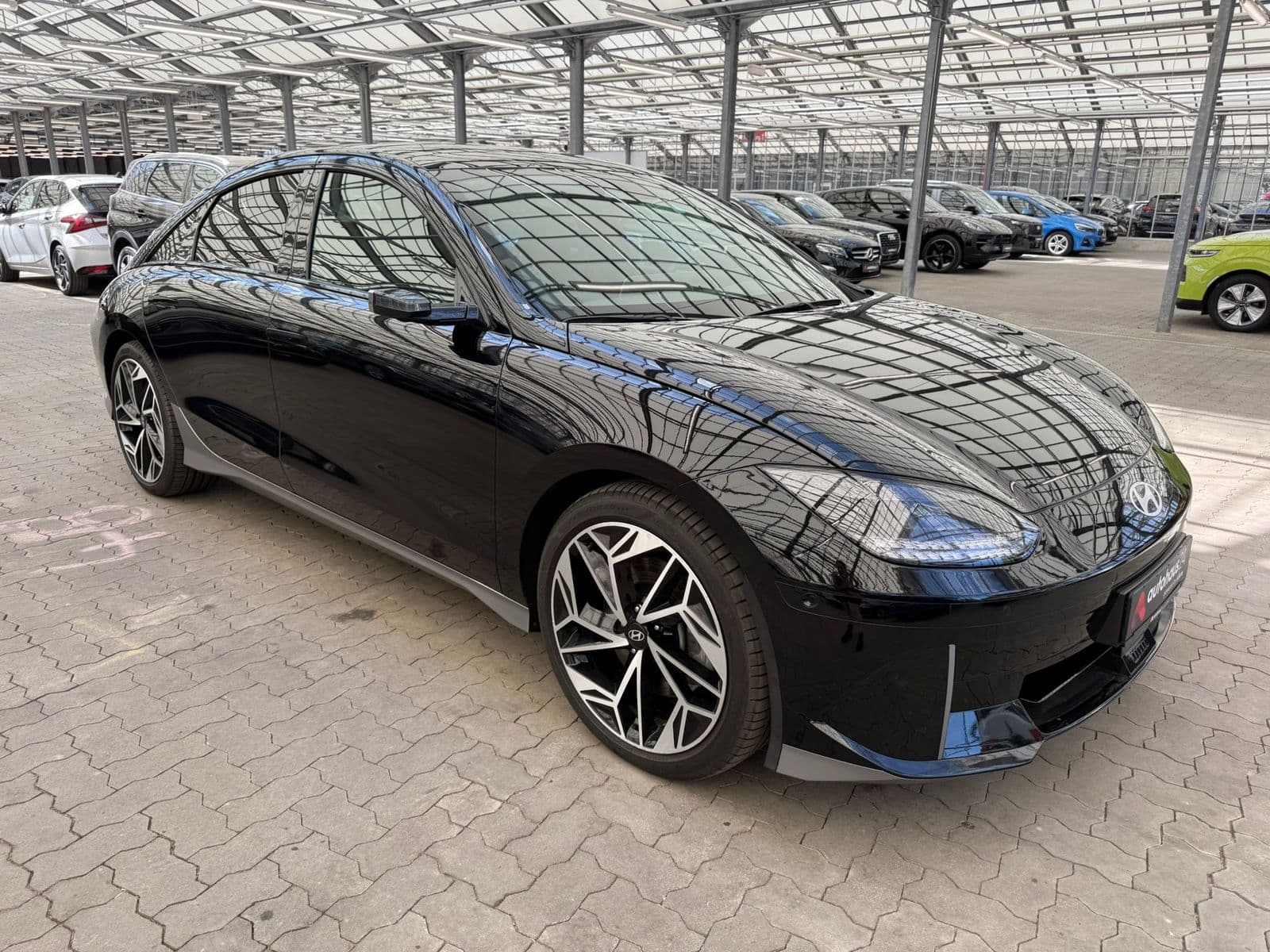 Hyundai IONIQ 6 Limousine HYUNDAI IONIQ 6 77,4kWh 168kW Dynamiq Limousine #1