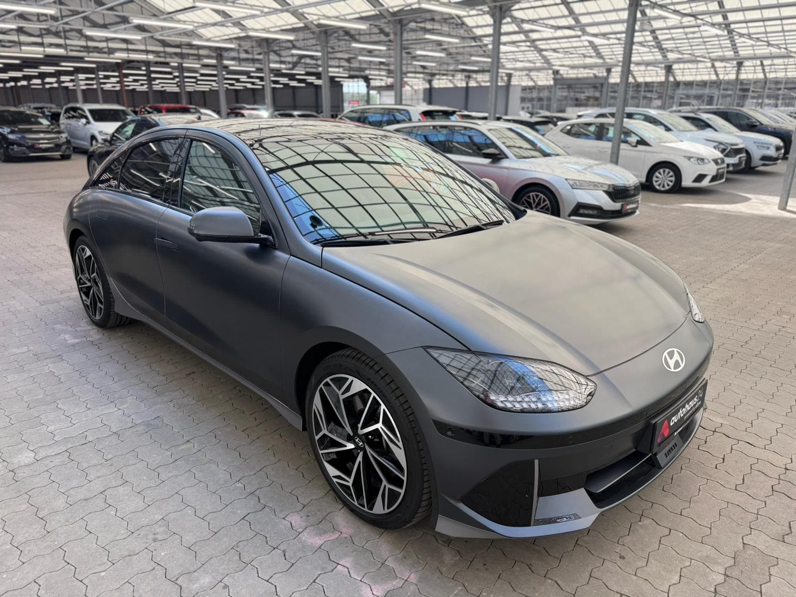 Hyundai IONIQ 6 Limousine HYUNDAI IONIQ 6 77,4kWh 168kW Dynamiq Limousine #1