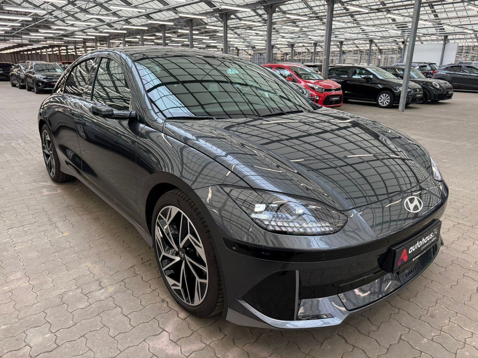 Hyundai IONIQ 6 Limousine HYUNDAI IONIQ 6 77,4kWh 168kW Dynamiq Limousine #1