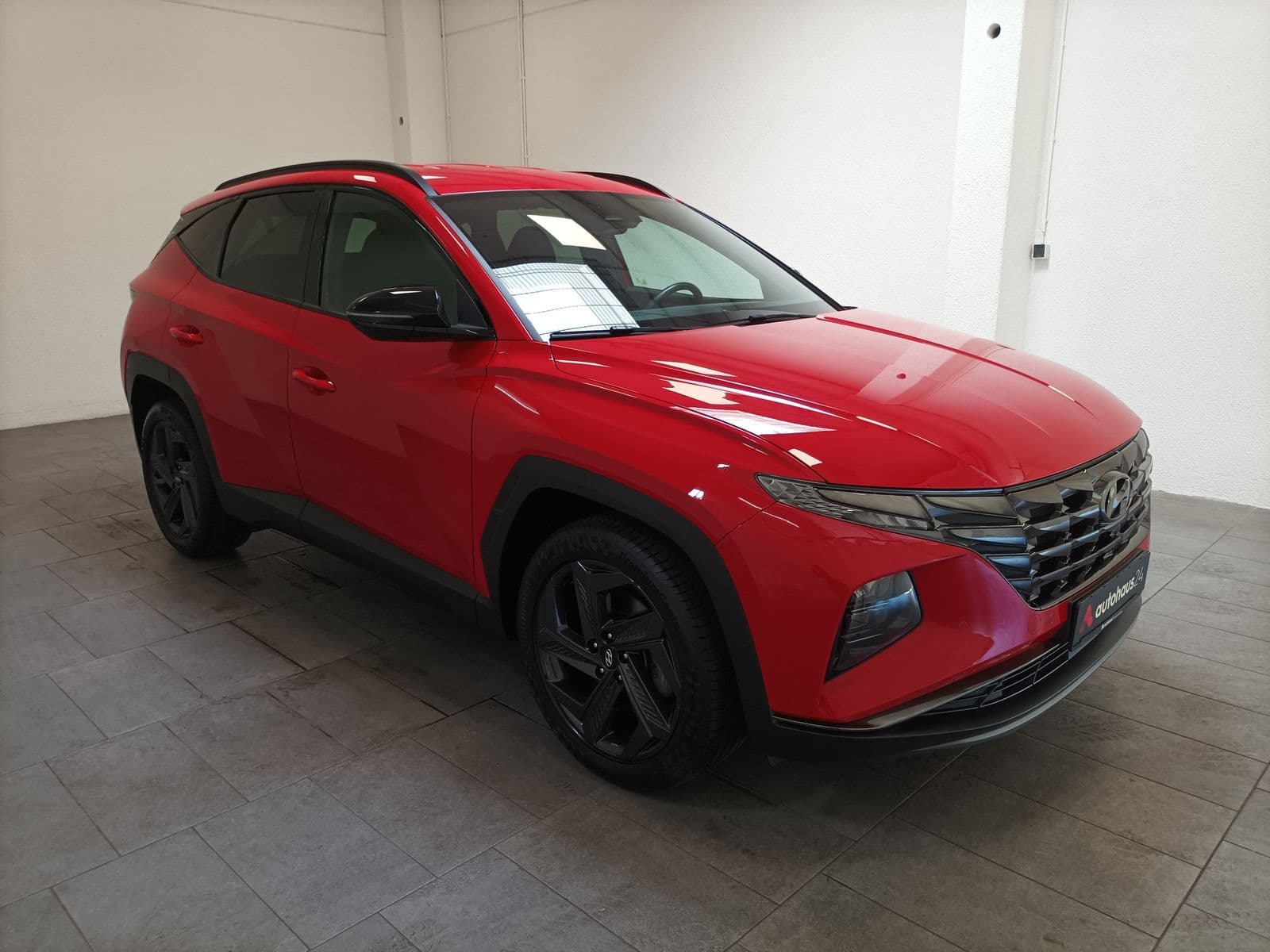 Hyundai Tucson SUV / Crossover / Geländewagen HYUNDAI Tucson 1.6 T-GDI Advantage Sports Utility Vehicle #1