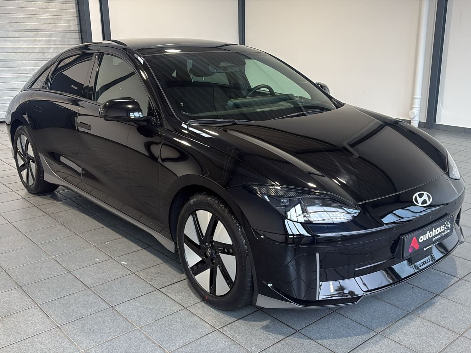 Hyundai IONIQ 6 Limousine HYUNDAI IONIQ 6 53kWh 111kW Limousine #1