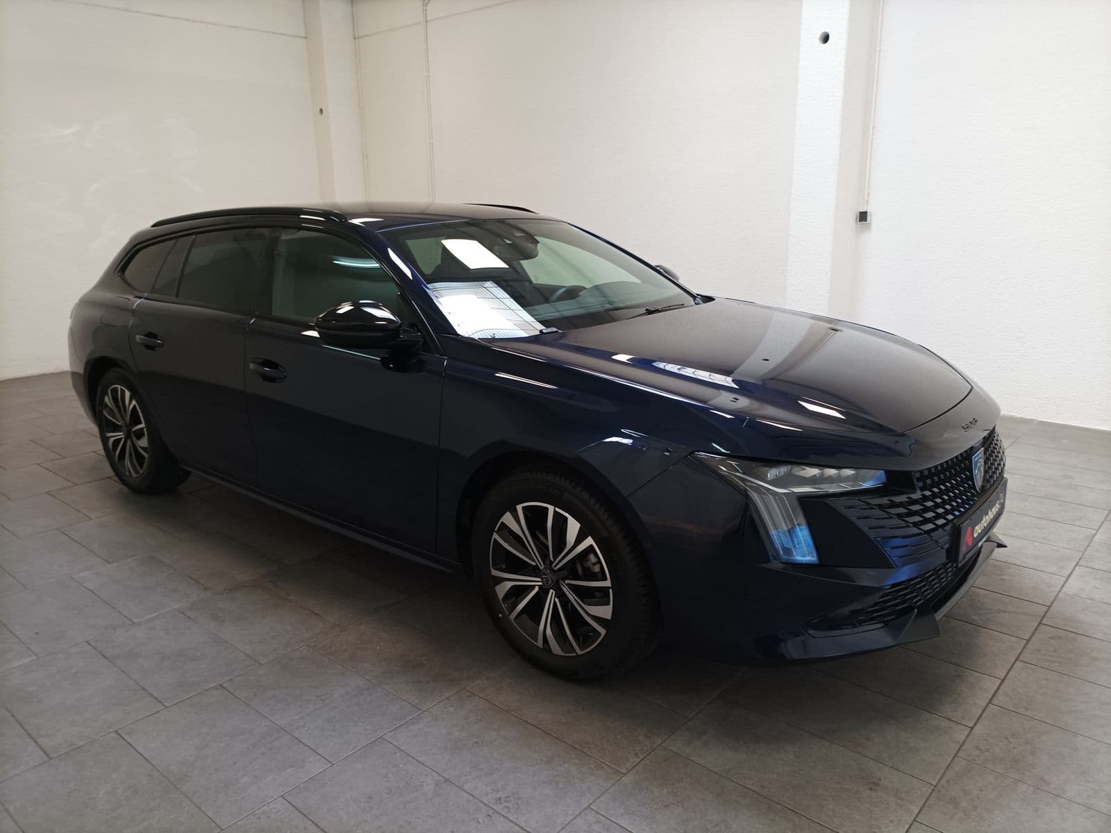 Peugeot 508 Kombi PEUGEOT 508 BlueHDi 130 EAT8 Allure SW Kombi #1