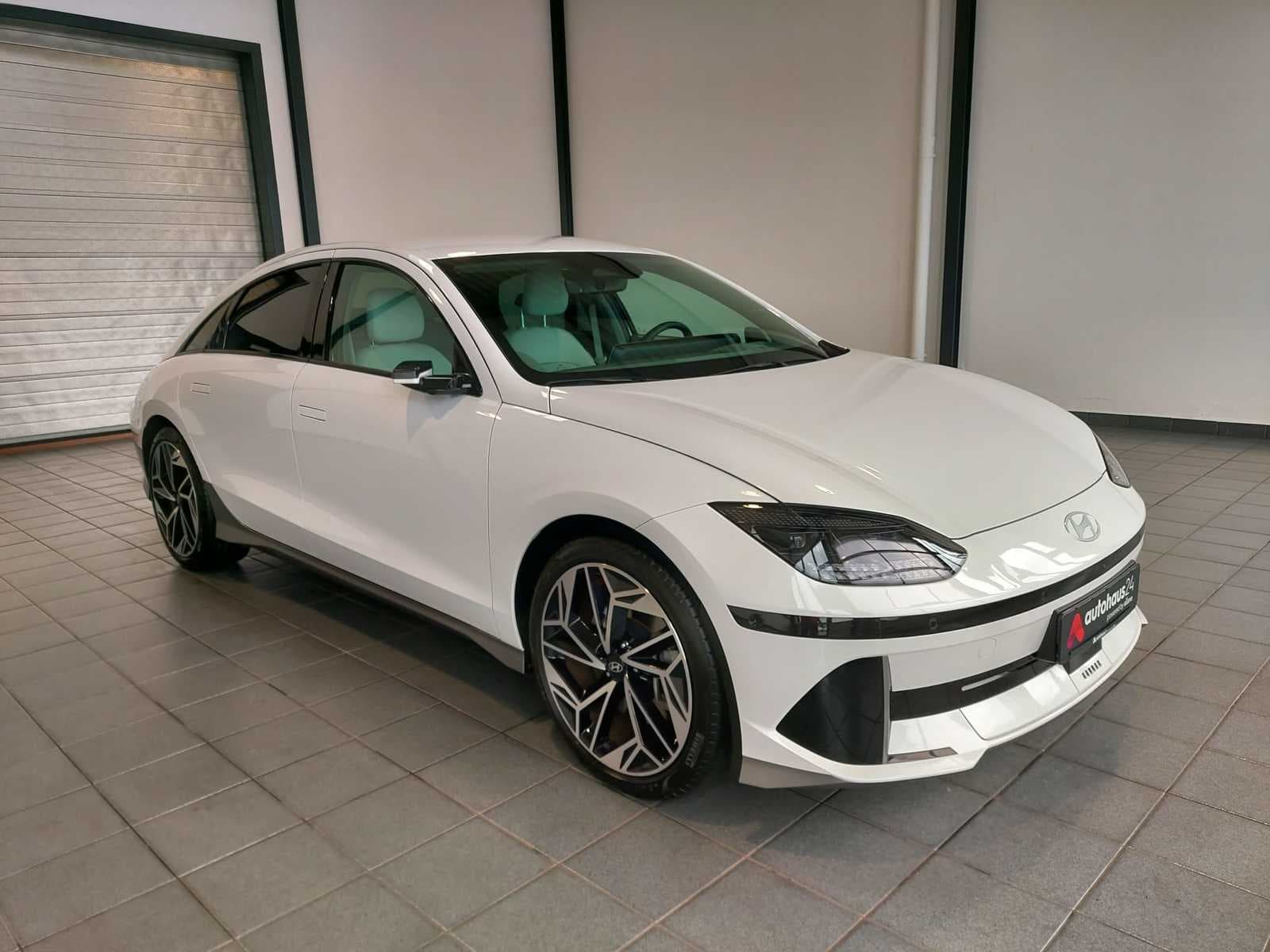 Hyundai IONIQ 6 Limousine HYUNDAI IONIQ 6 77,4kWh 168kW Dynamiq Limousine #1