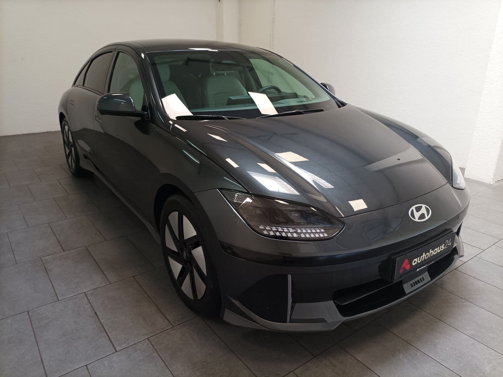 Hyundai IONIQ 6 Limousine HYUNDAI IONIQ 6 53kWh 111kW Limousine #1