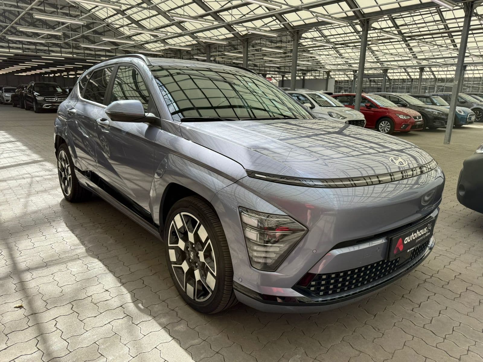 Hyundai Kona SUV / Crossover / Geländewagen HYUNDAI Kona ELEKTRO 160kW Trend-Paket Sports Utility Vehicle #1
